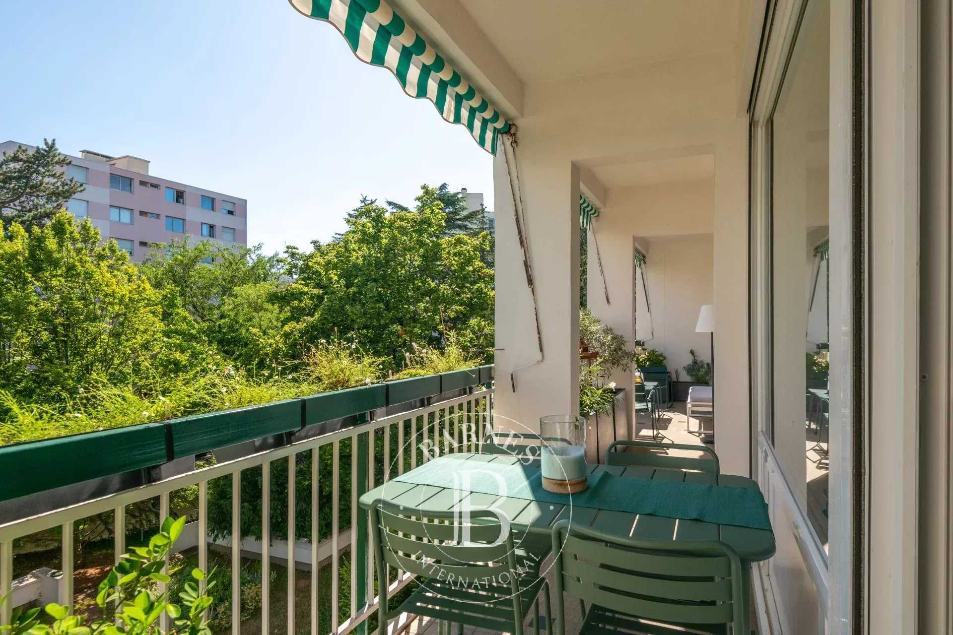 Lyon  - Apartment 4 Bedrooms