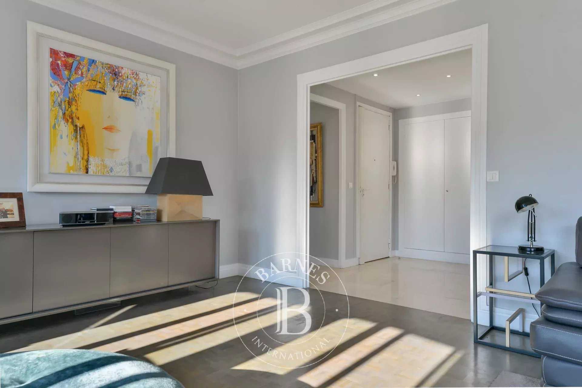 Lyon  - Piso 3 Cuartos 2 Habitaciones