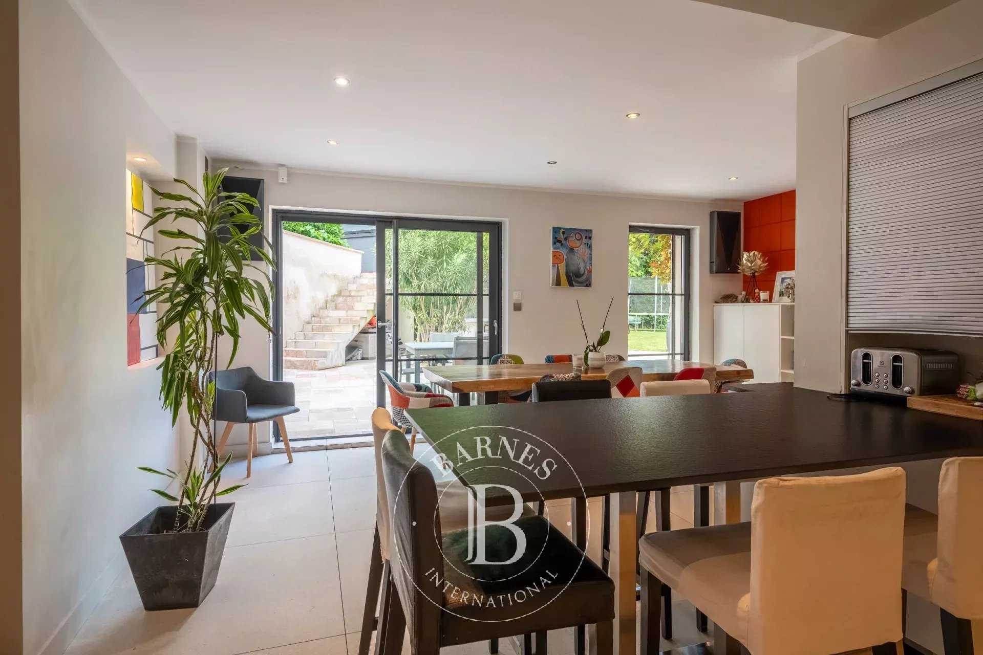 Caluire-et-Cuire  - House 6 Bedrooms