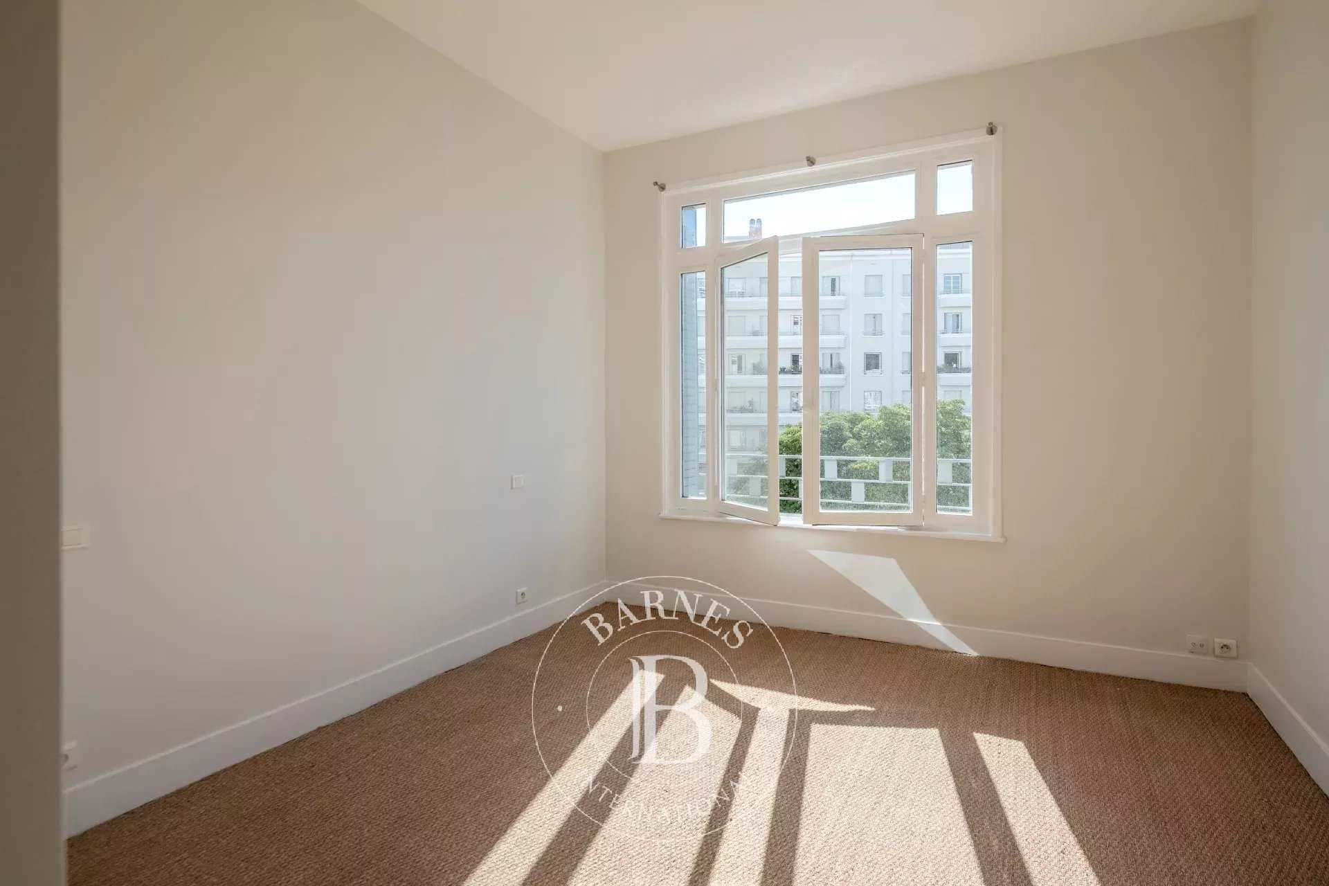 Lyon  - Apartment 3 Bedrooms