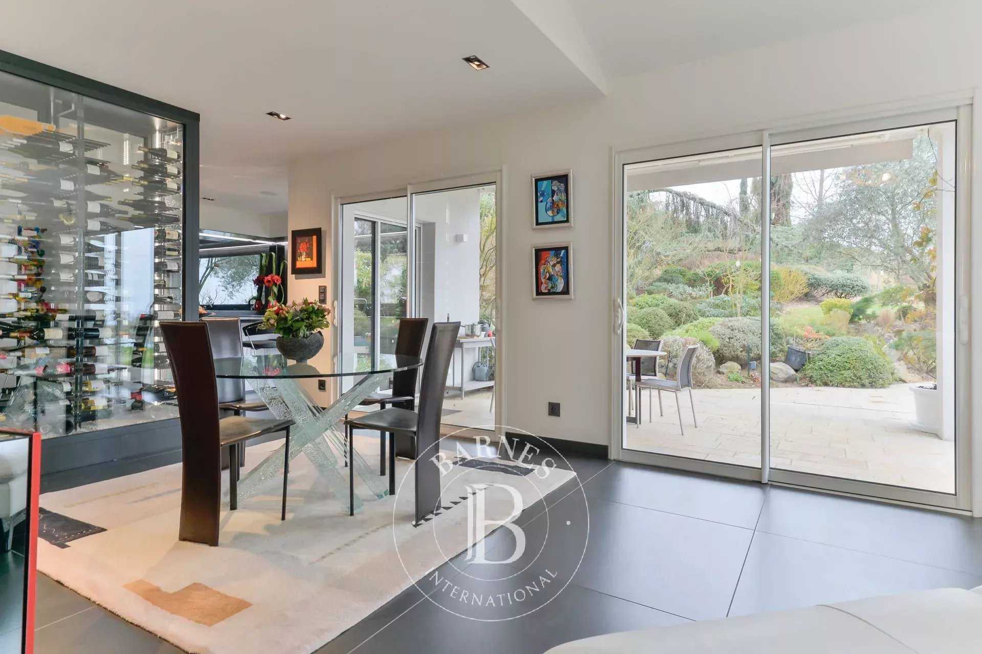 Simandres  - Maison 8 Pi&egrave;ces 3 Chambres