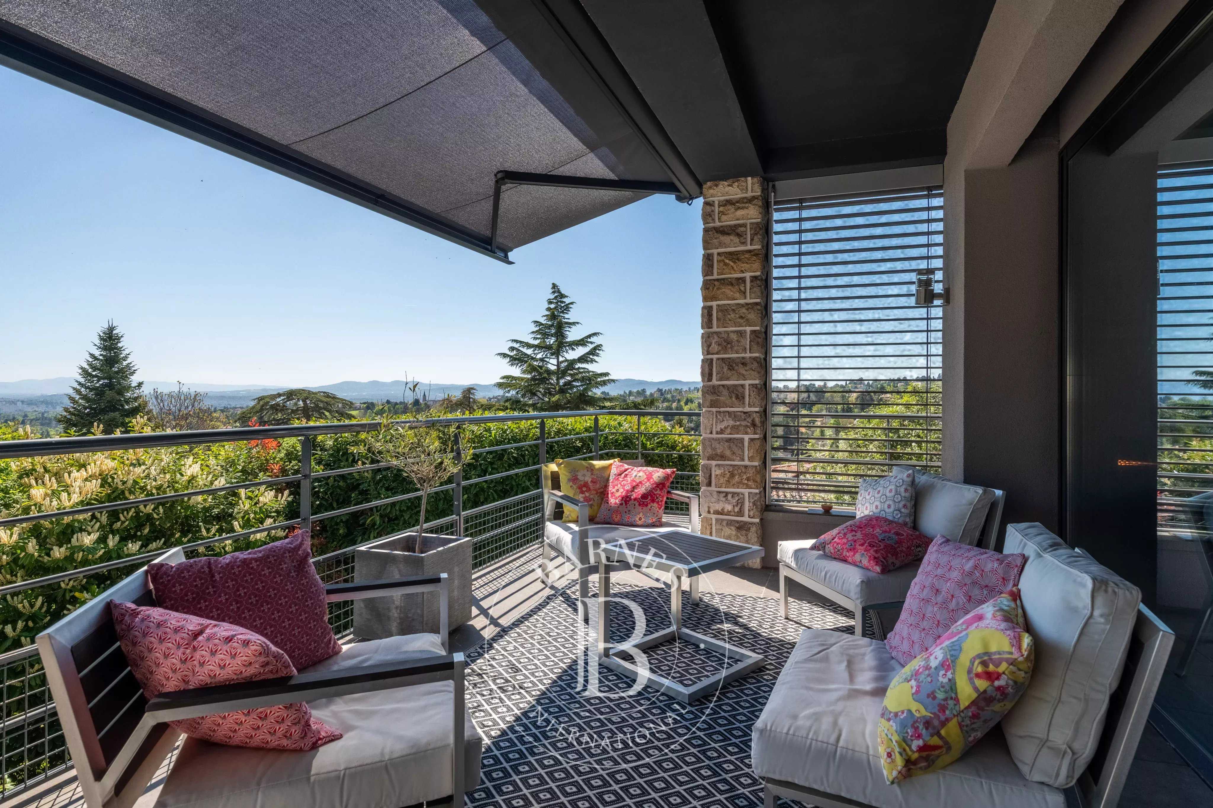 Saint-Cyr-au-Mont-d'Or  - Maison 7 Pi&egrave;ces 4 Chambres