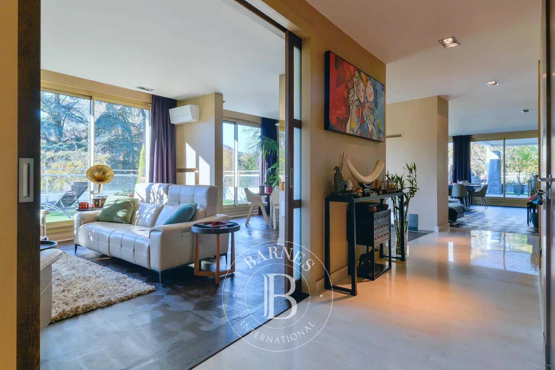 Caluire-et-Cuire  - Penthouse 4 Bedrooms