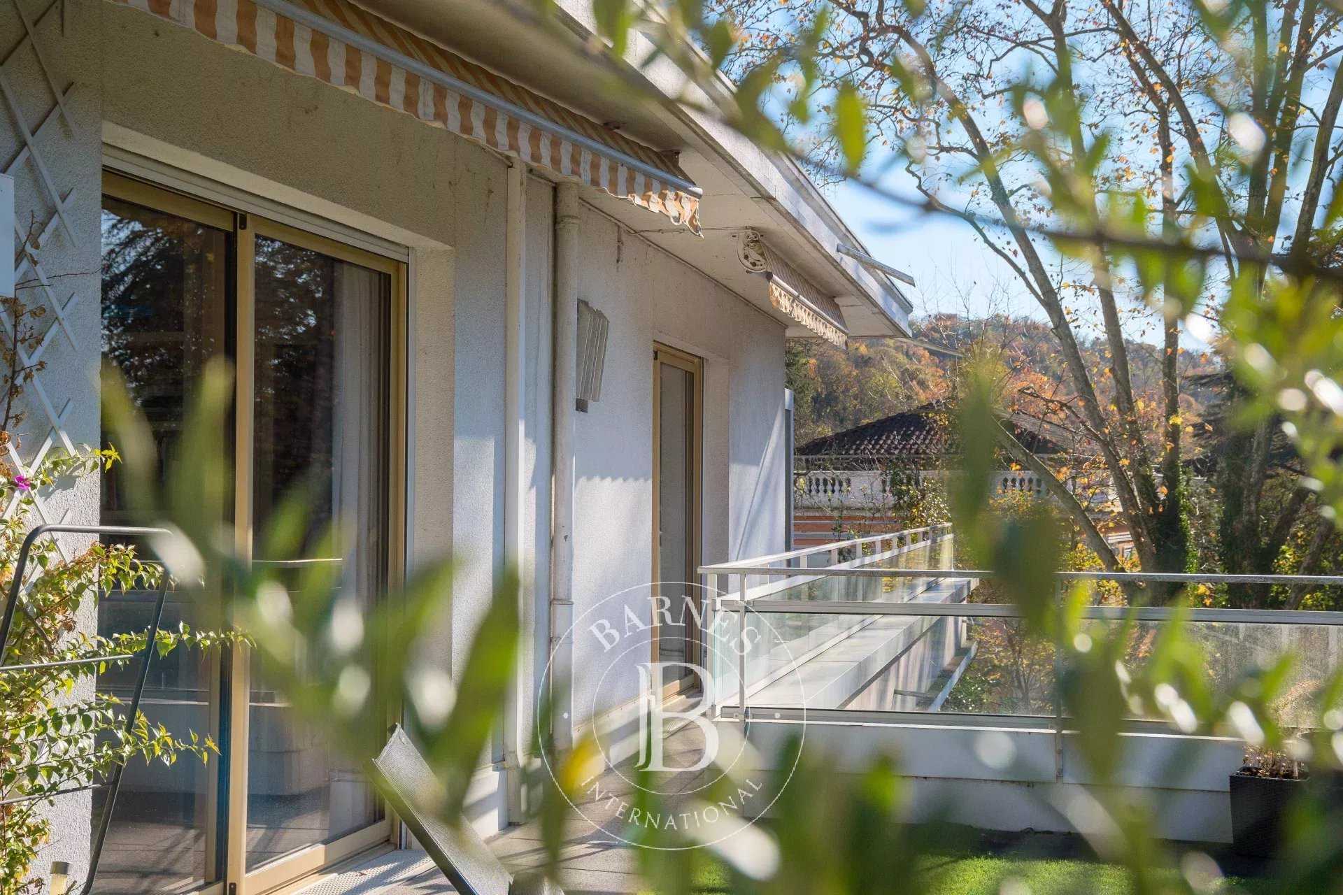 Caluire-et-Cuire  - Penthouse 4 Bedrooms