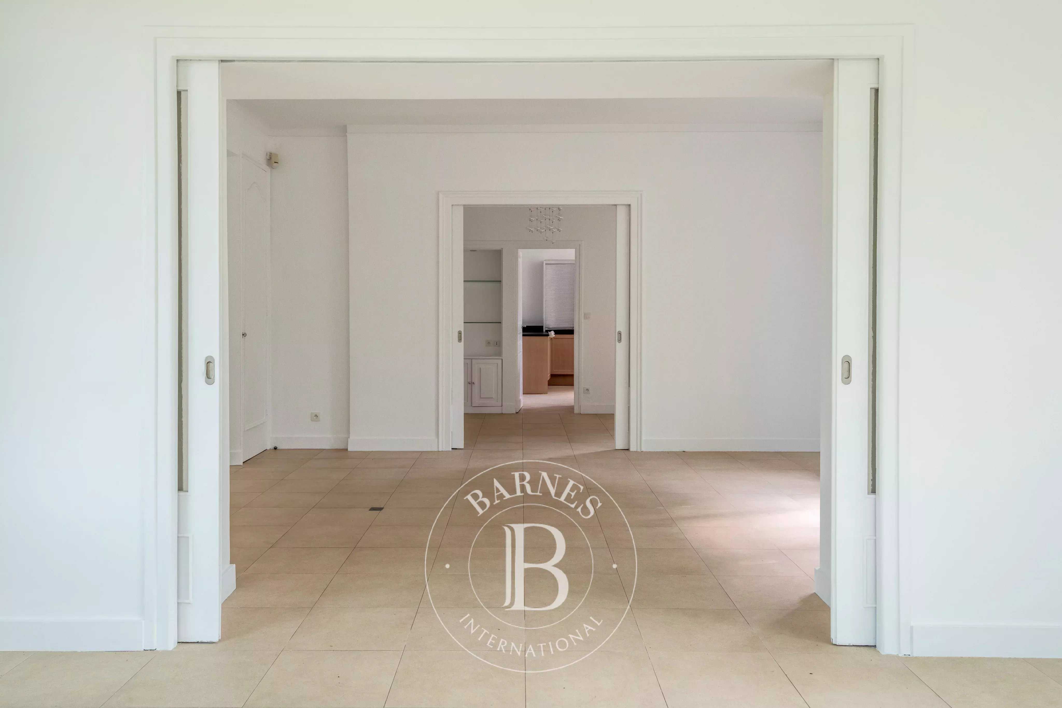 Sainte-Foy-lès-Lyon  - Propriété 6 Pi&egrave;ces 3 Chambres