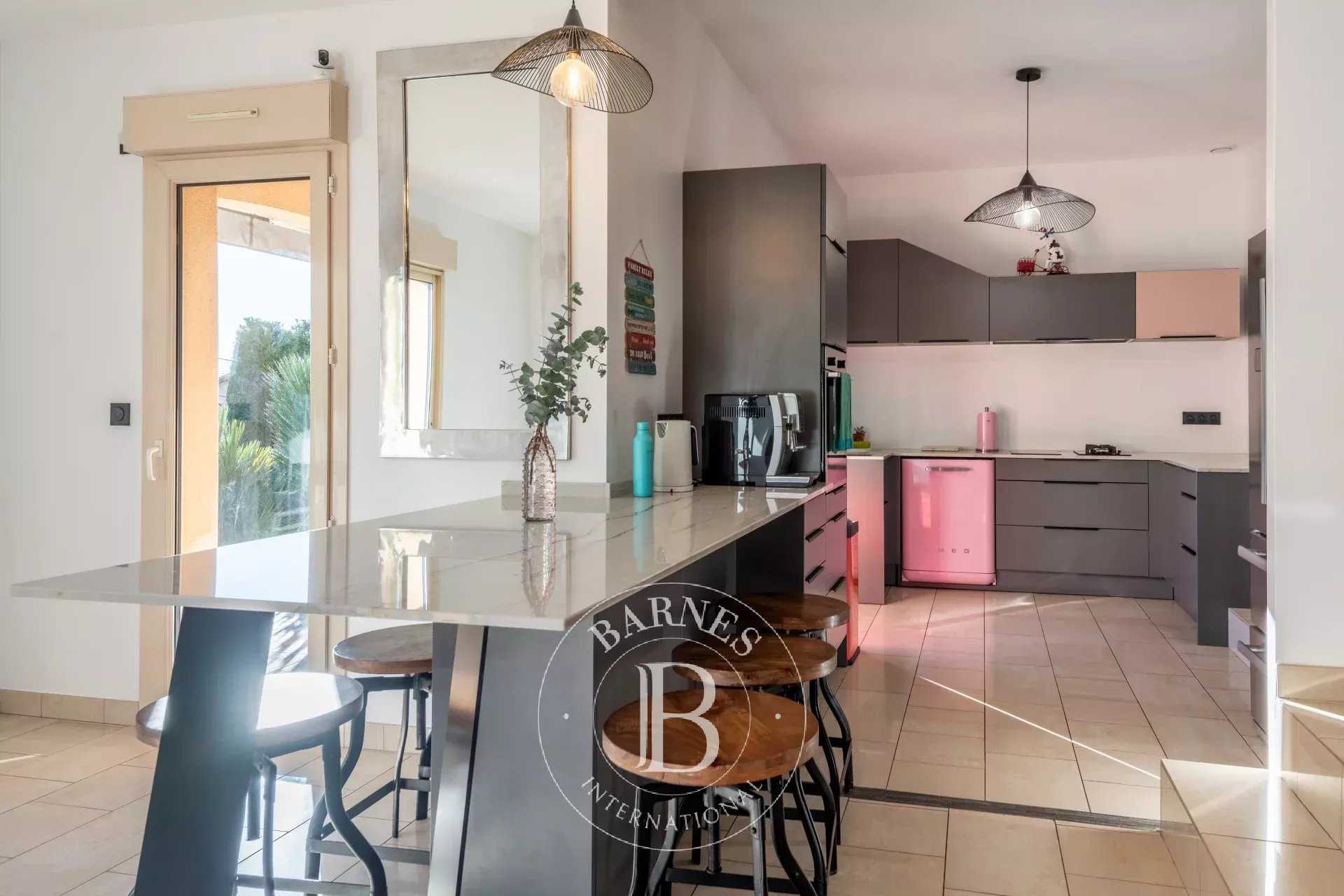 Sainte-Foy-lès-Lyon  - House 