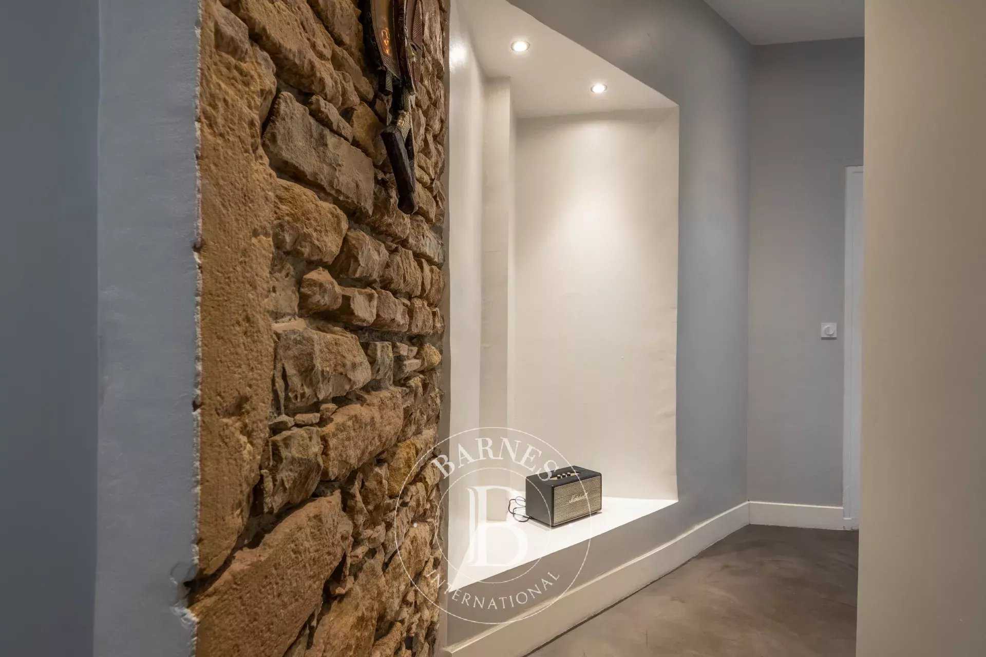 Lyon  - Piso 3 Cuartos 2 Habitaciones