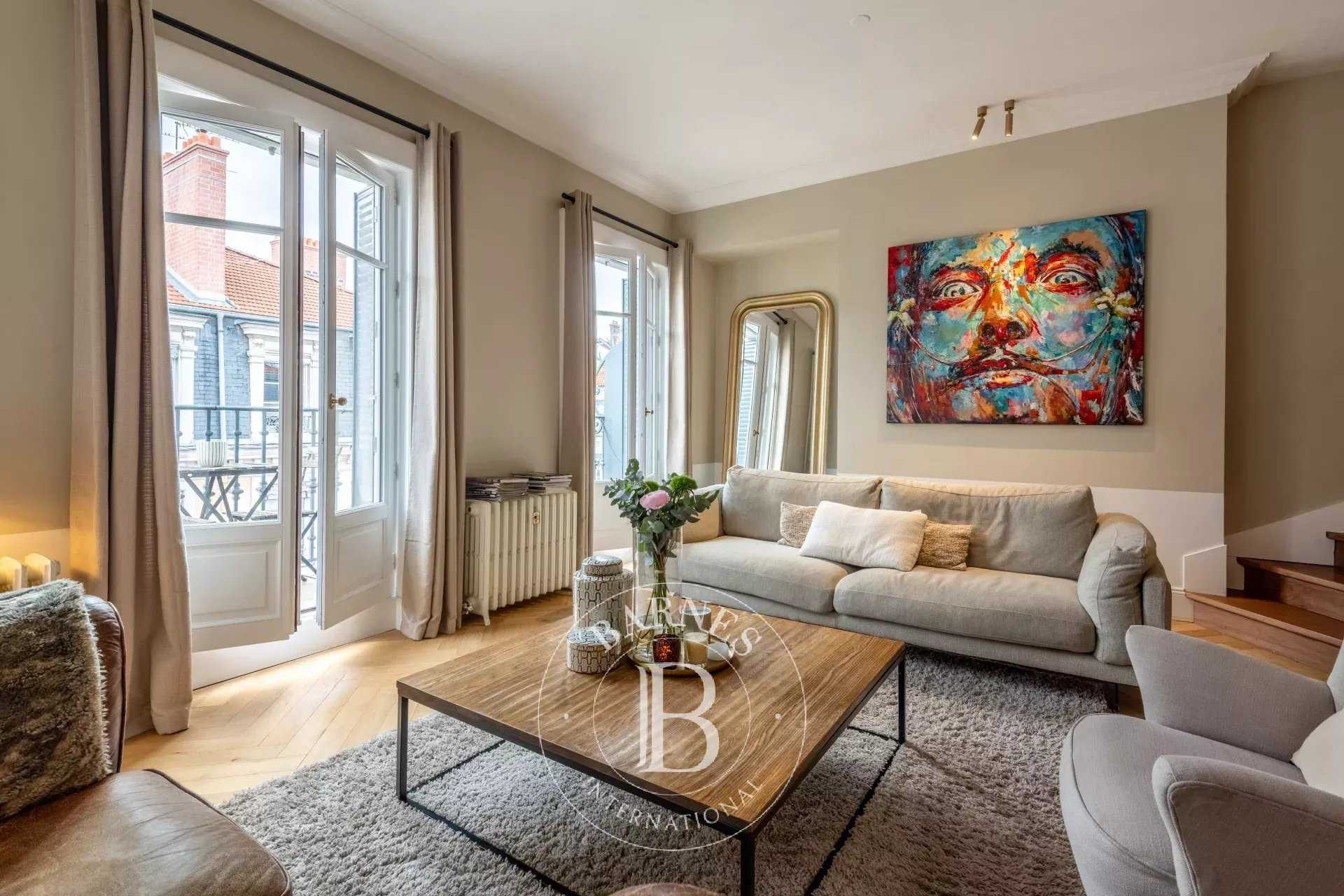 Lyon  - Apartment 3 Bedrooms