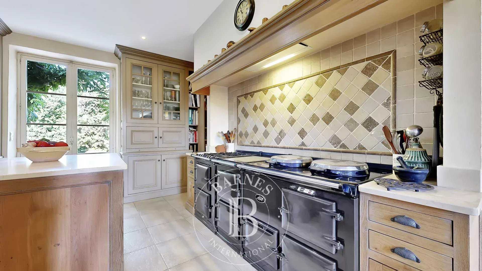 Brindas  - House 5 Bedrooms