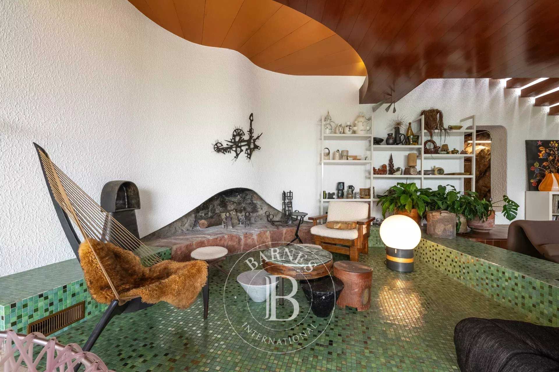 Limonest  - Maison 7 Pi&egrave;ces 4 Chambres