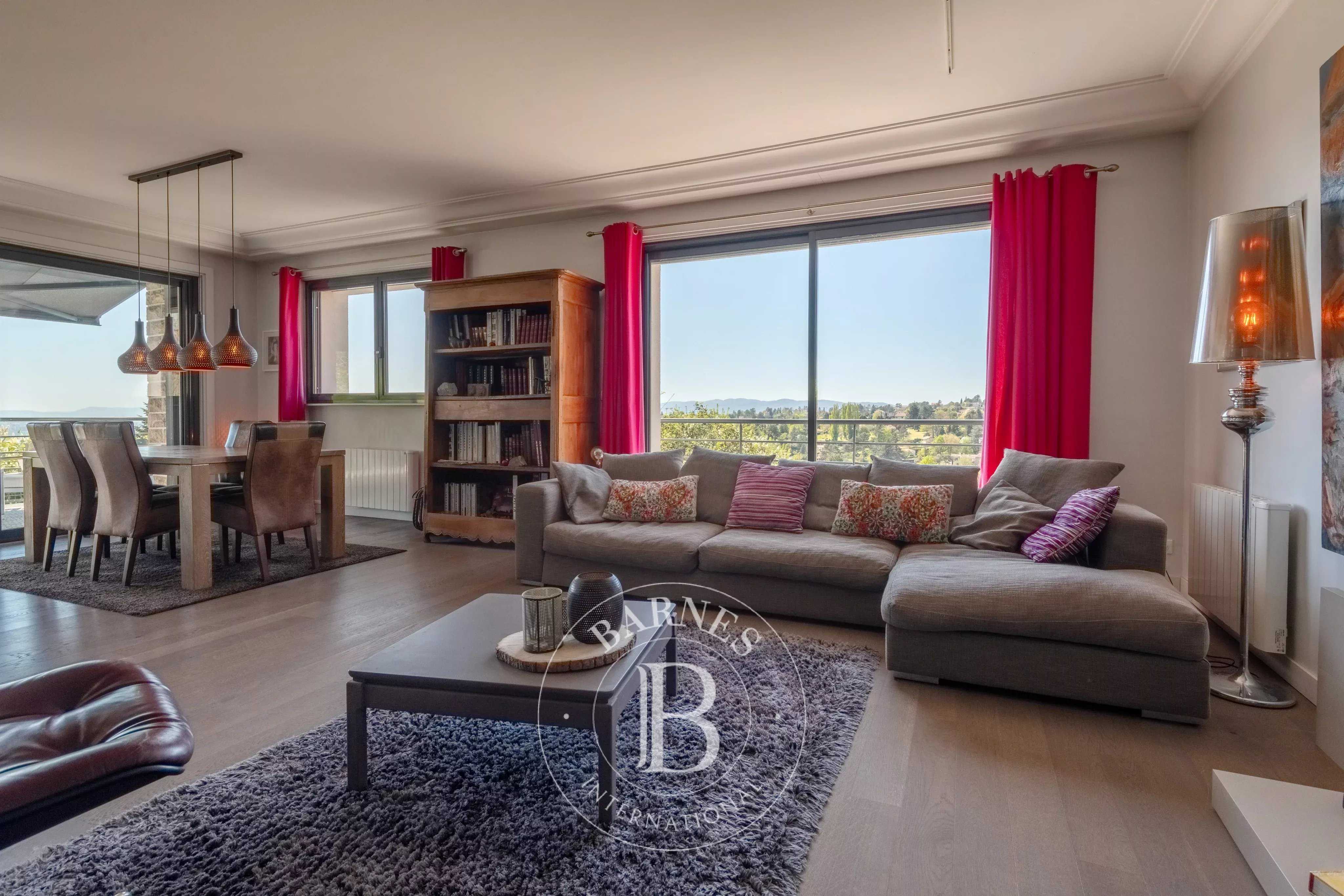 Saint-Cyr-au-Mont-d'Or  - Maison 7 Pi&egrave;ces 4 Chambres