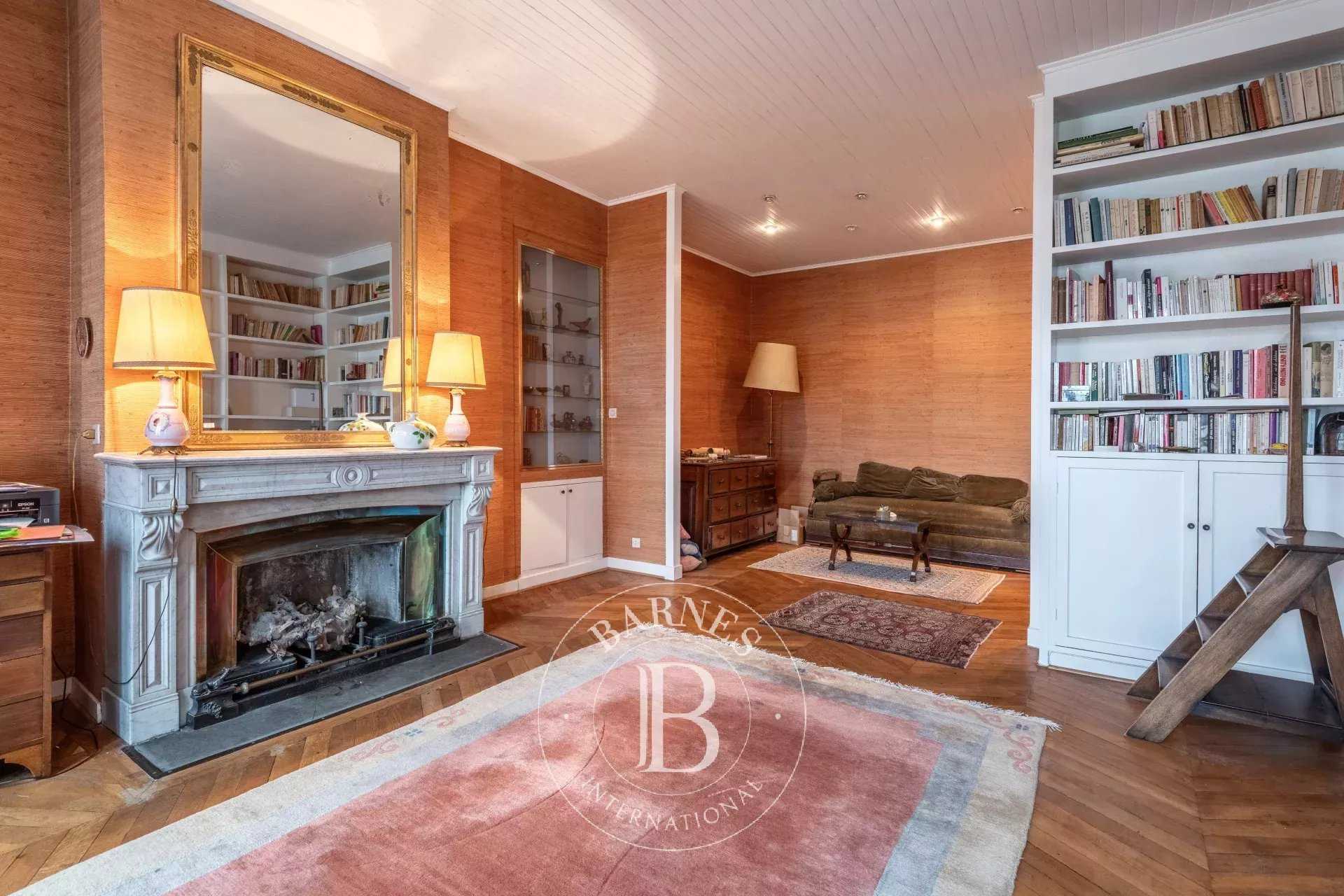 Lyon  - Piso 5 Cuartos 3 Habitaciones