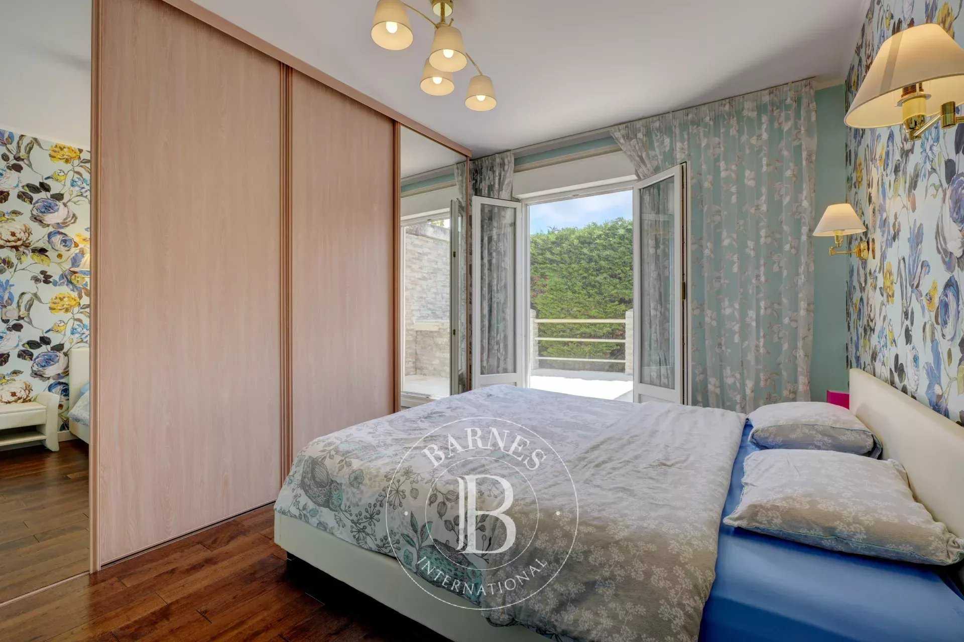 Craponne  - Maison 6 Pi&egrave;ces 5 Chambres