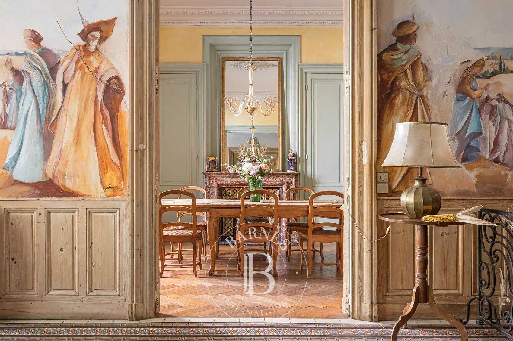 Lyon  - House 5 Bedrooms