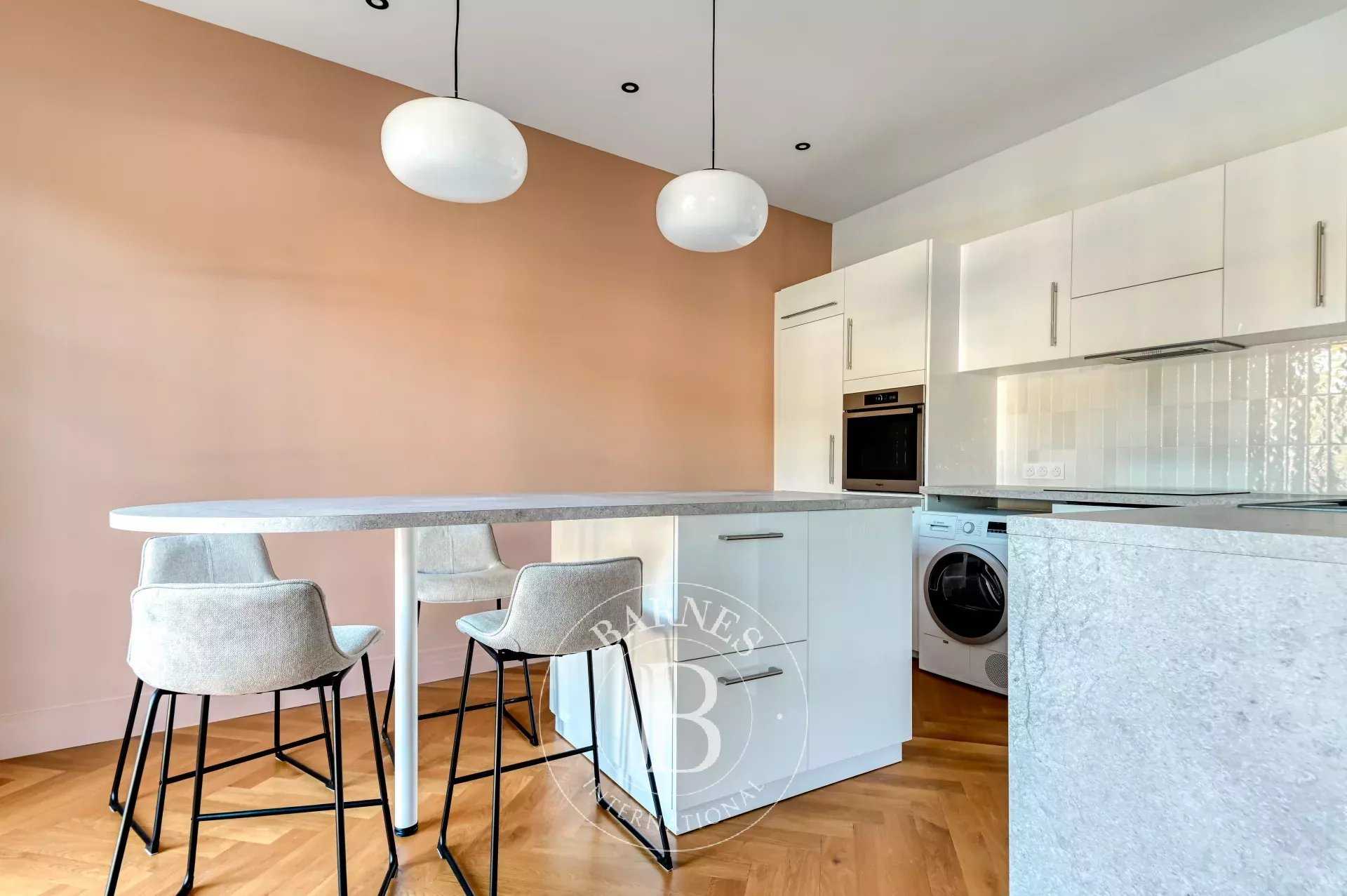 Lyon  - Appartement 4 Pi&egrave;ces 2 Chambres