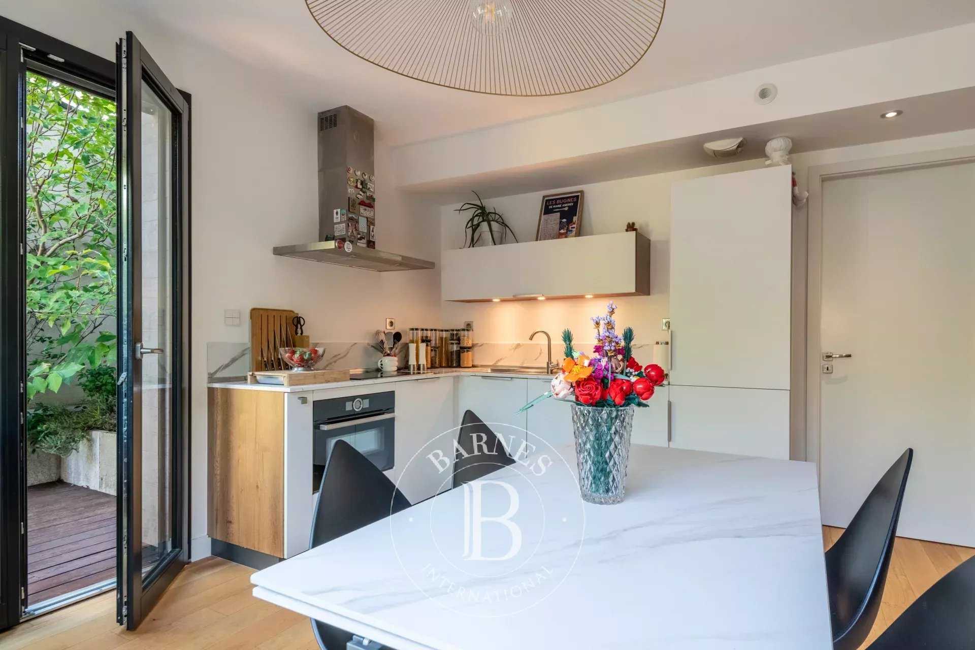 Lyon  - Appartement 2 Pi&egrave;ces, 1 Chambre