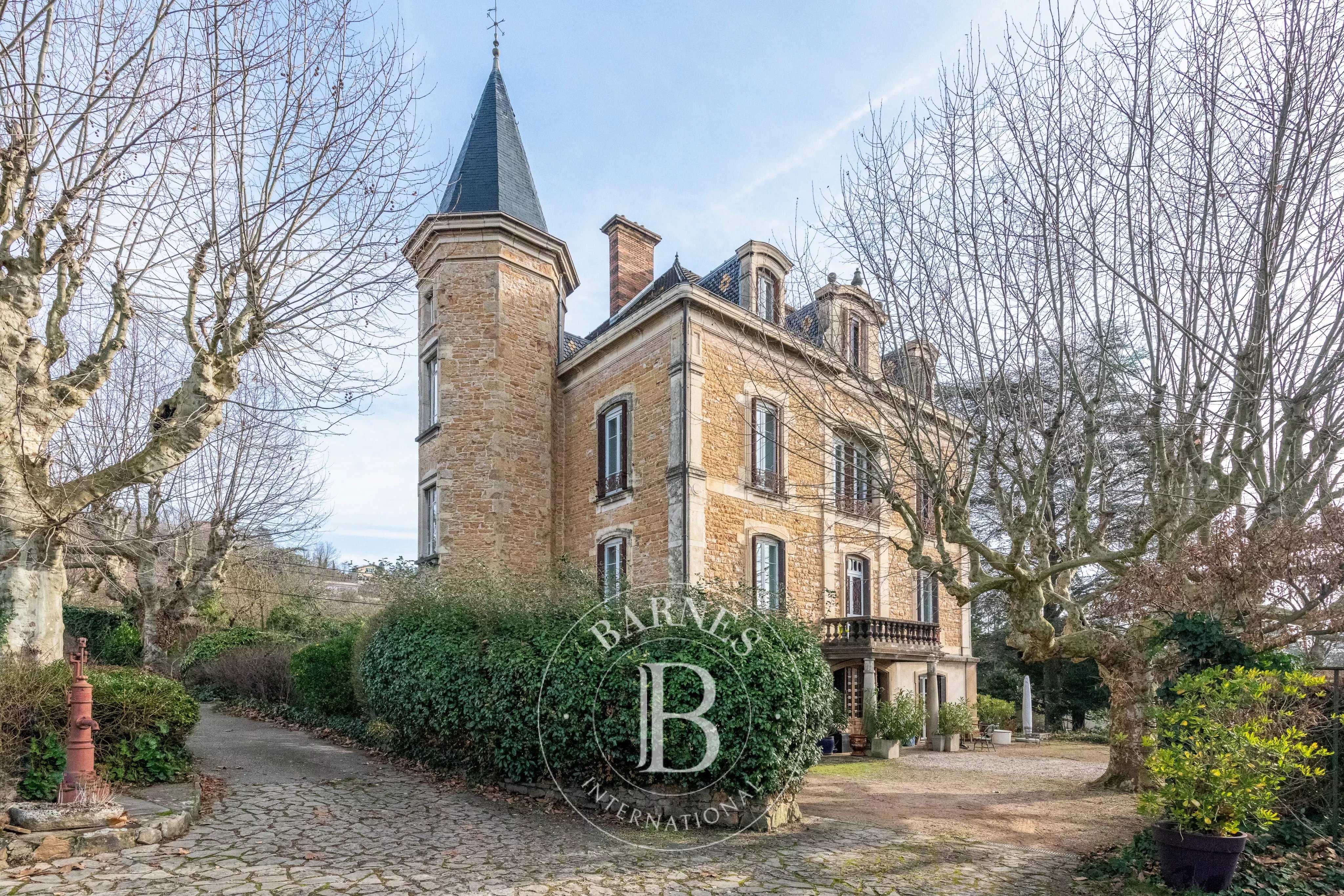 Neuville-sur-Saône  - Appartement 4 Pi&egrave;ces 3 Chambres