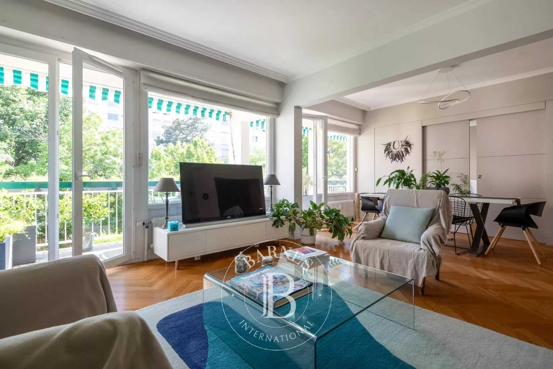 Lyon  - Apartment 4 Bedrooms