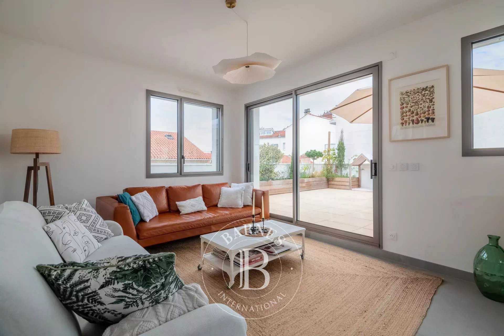 Villeurbanne  - Appartement 5 Pièces 4 Chambres