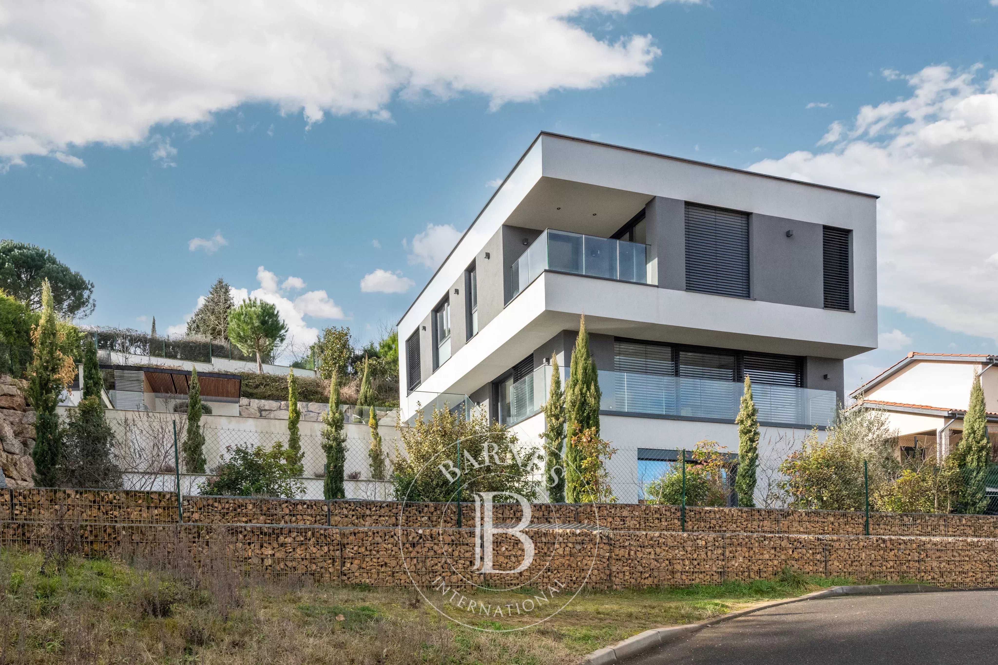 Albigny-sur-Saône  - Maison 7 Pi&egrave;ces 5 Chambres