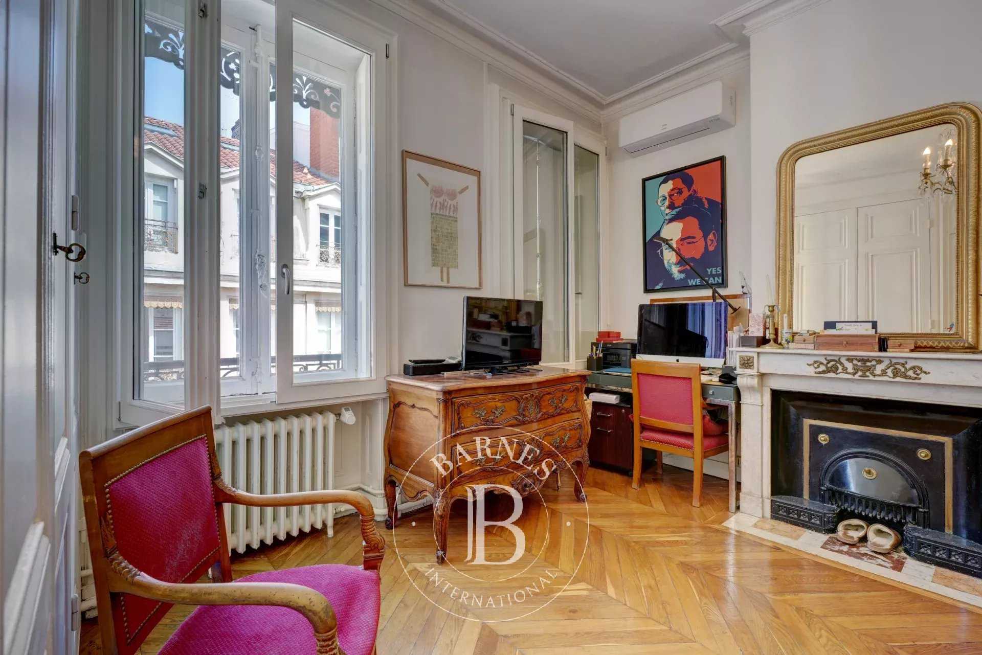 Lyon  - Appartement 4 Pièces 3 Chambres