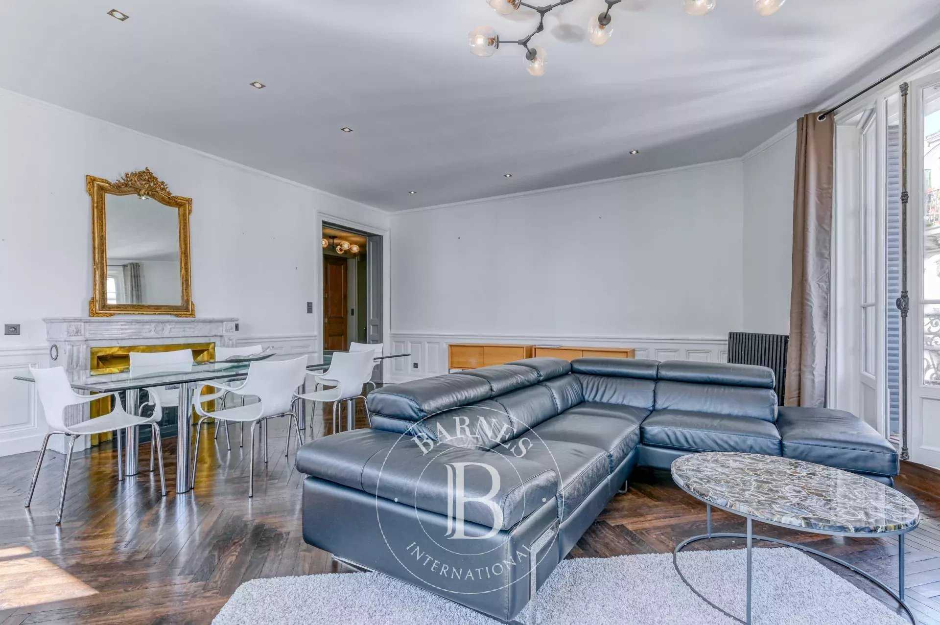 Lyon  - Piso 5 Cuartos 3 Habitaciones