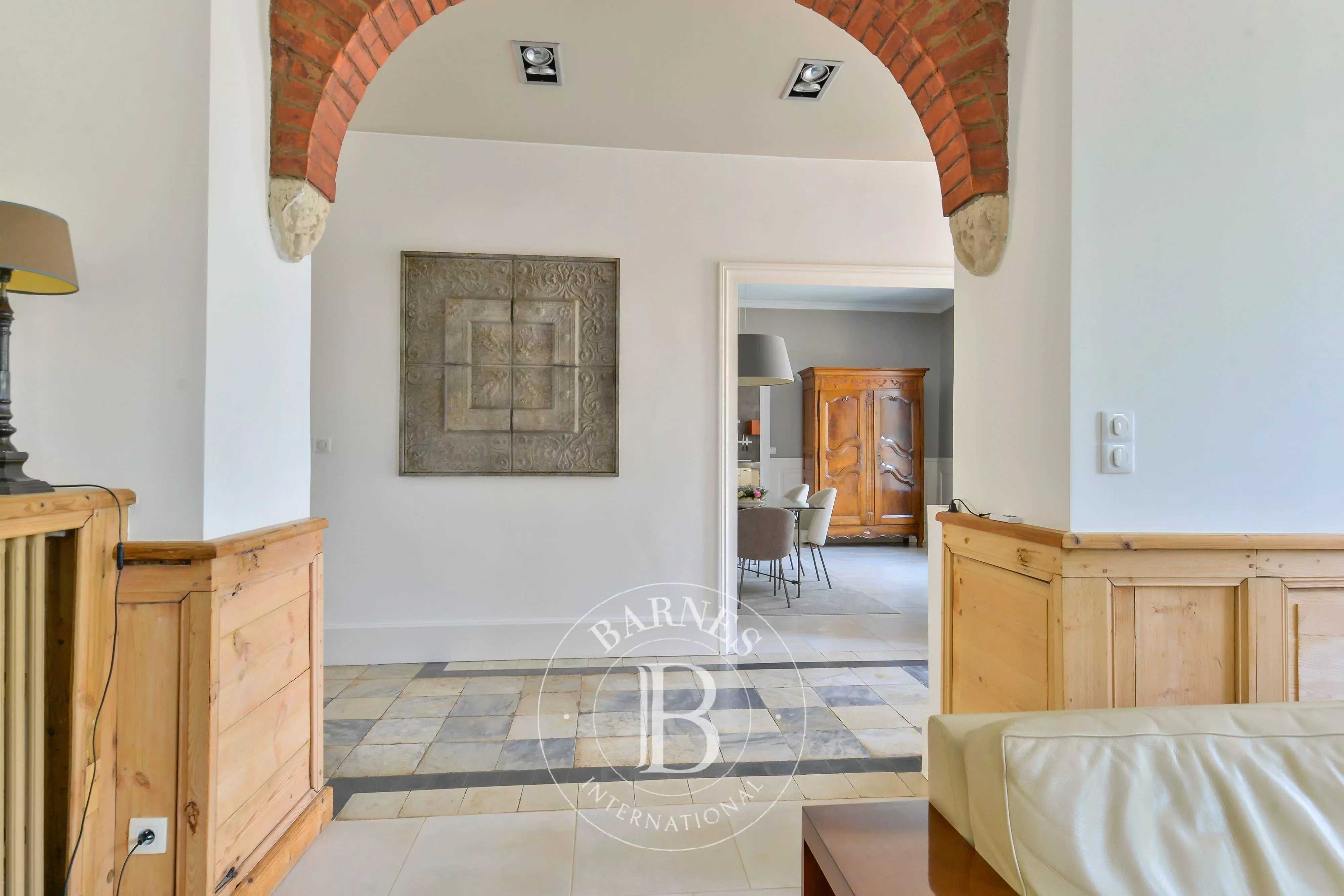 Dardilly  - Maison 9 Pi&egrave;ces