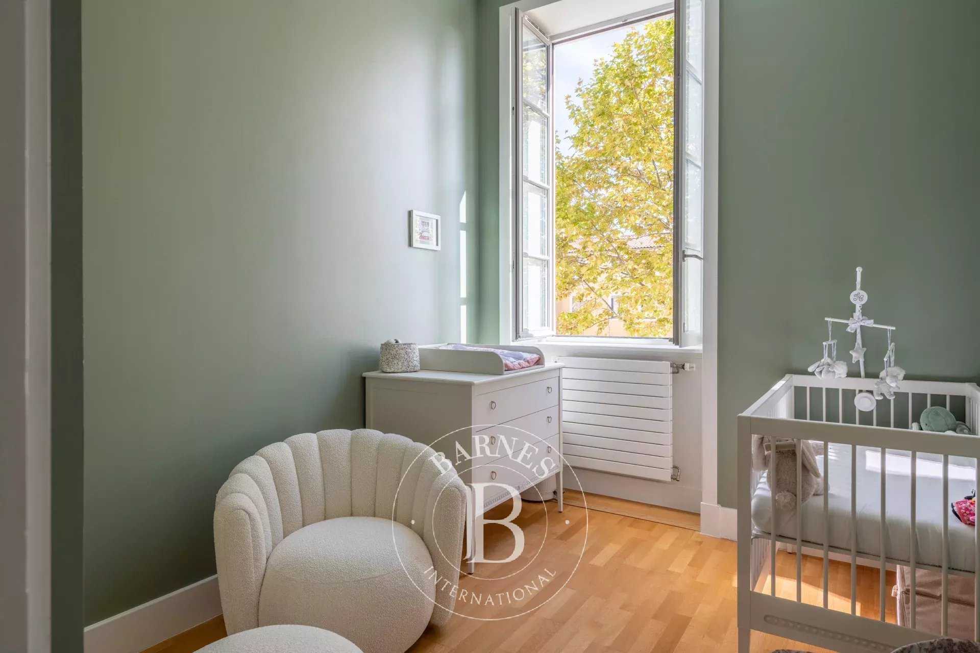 Lyon  - Appartement 3 Pi&egrave;ces 2 Chambres