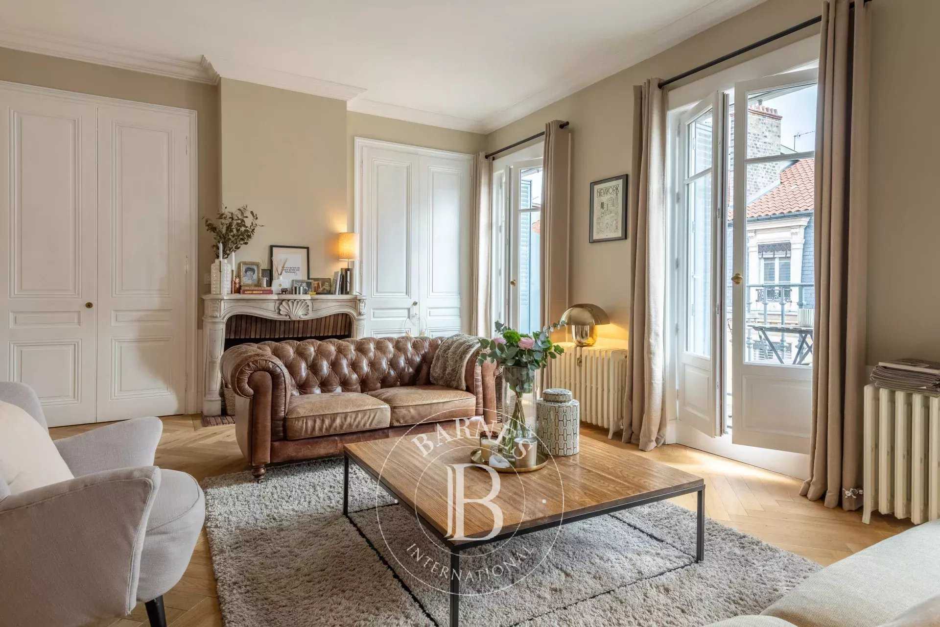 Lyon  - Apartment 3 Bedrooms