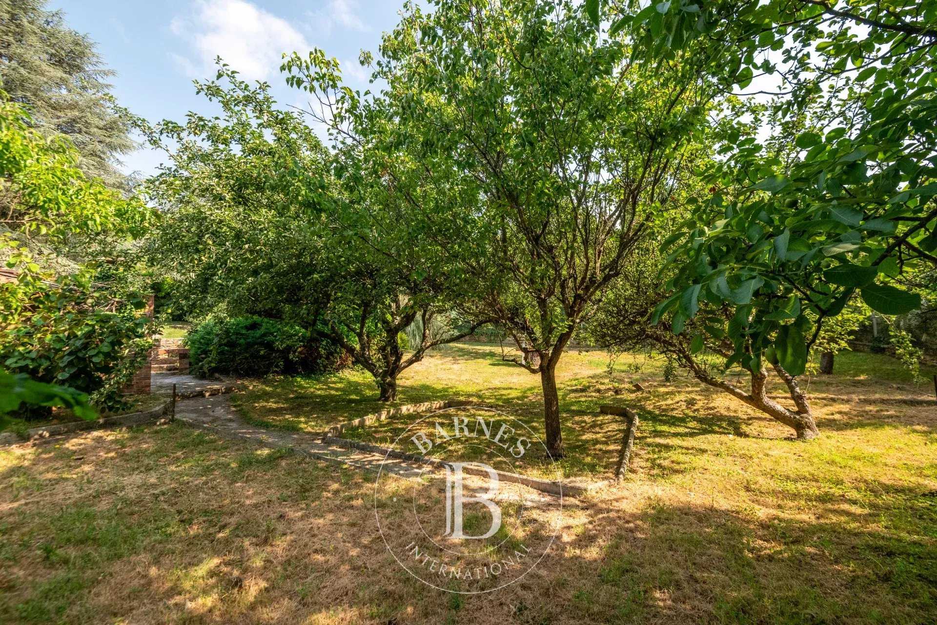 Saint-Cyr-au-Mont-d'Or  - House 3 Bedrooms