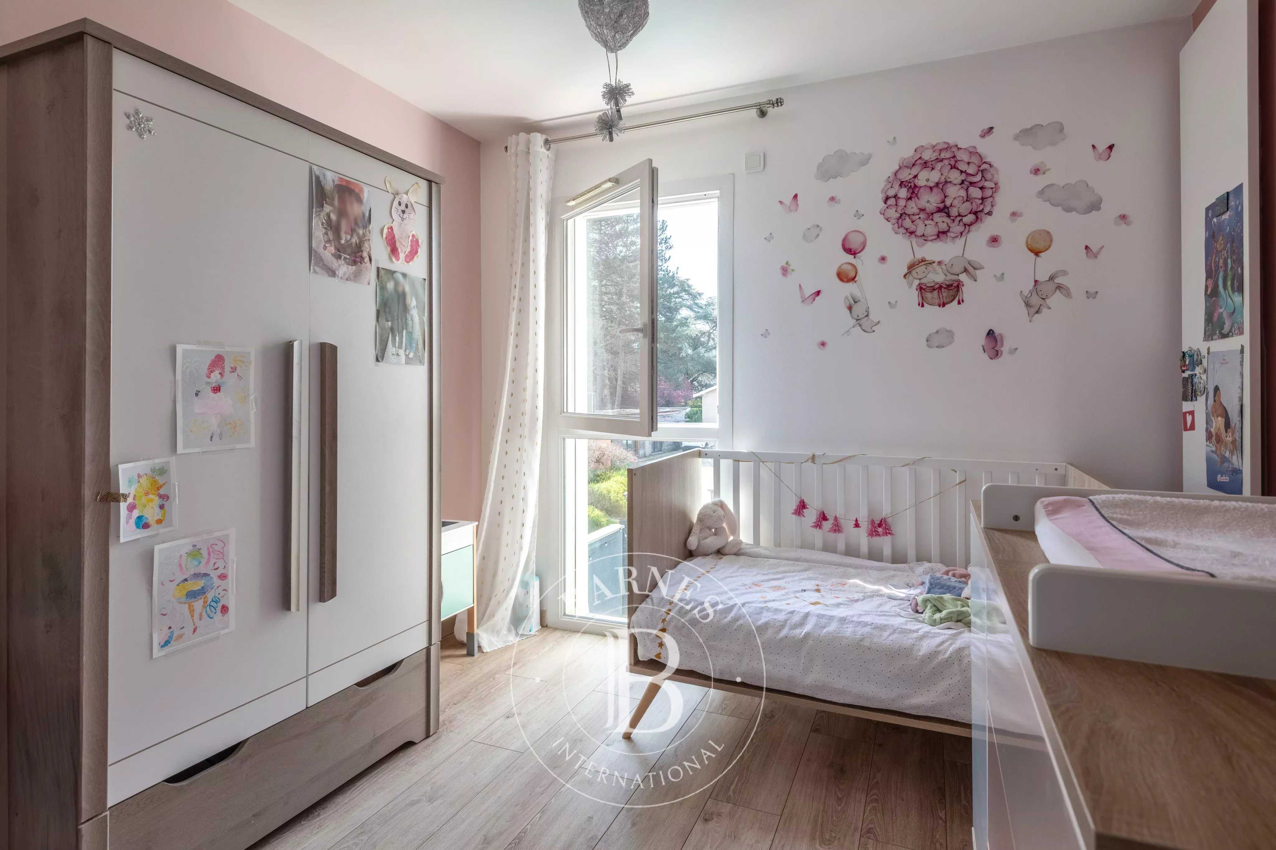 Tassin-la-Demi-Lune  - Maison 6 Pi&egrave;ces 4 Chambres