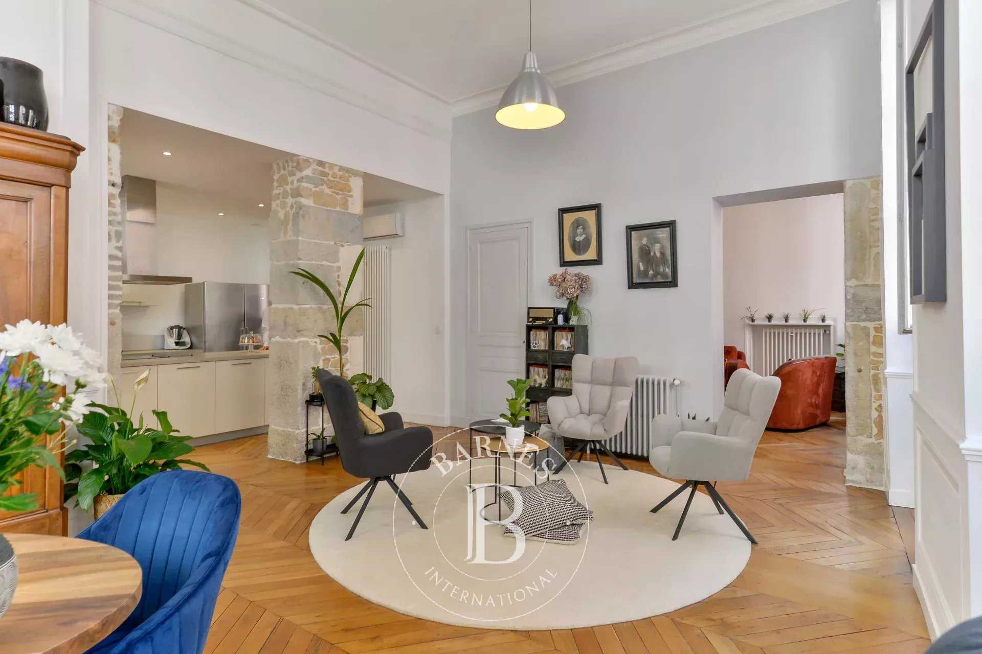 Lyon  - Apartment 4 Bedrooms