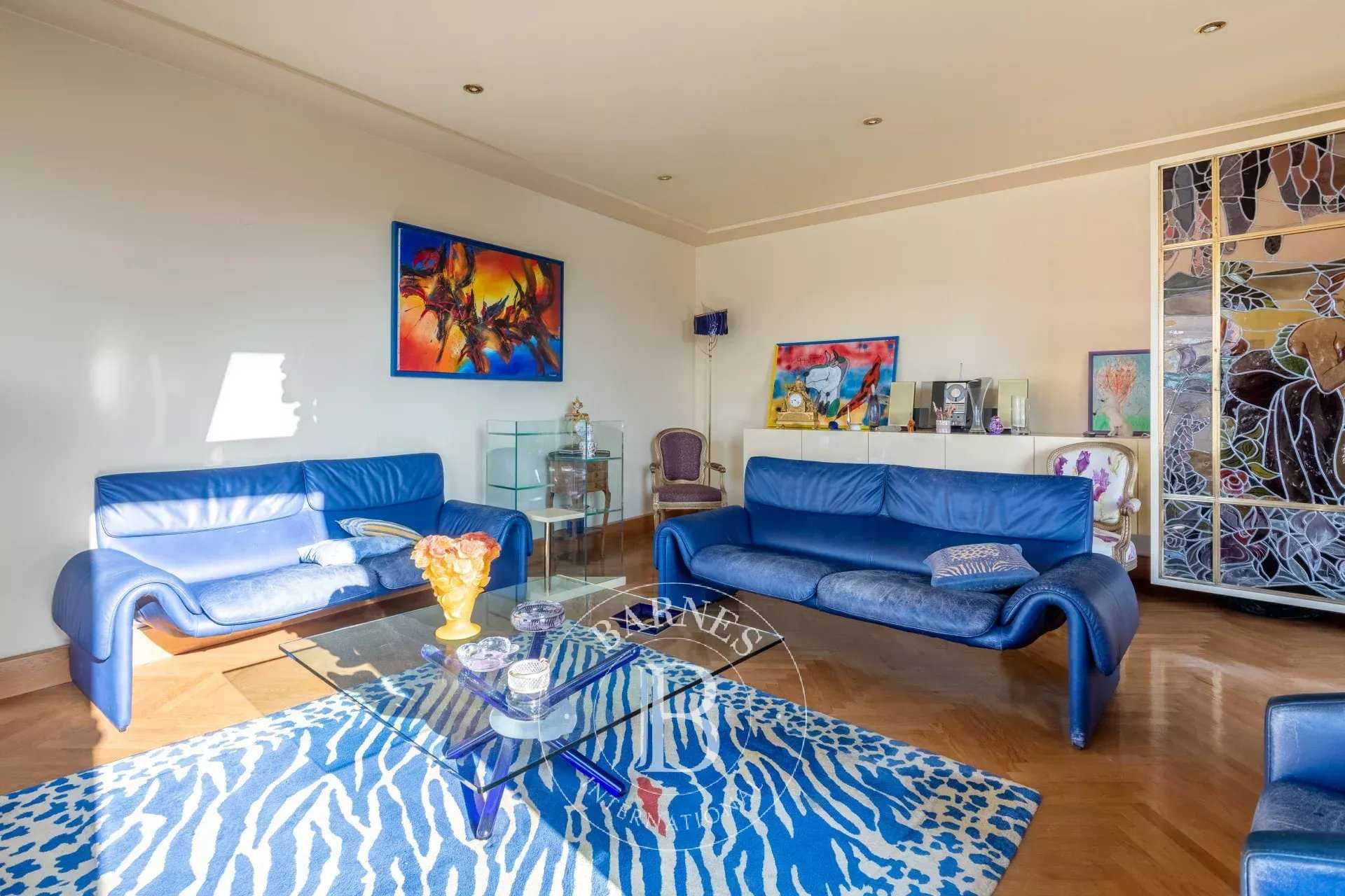 Lyon  - Piso 6 Cuartos 3 Habitaciones