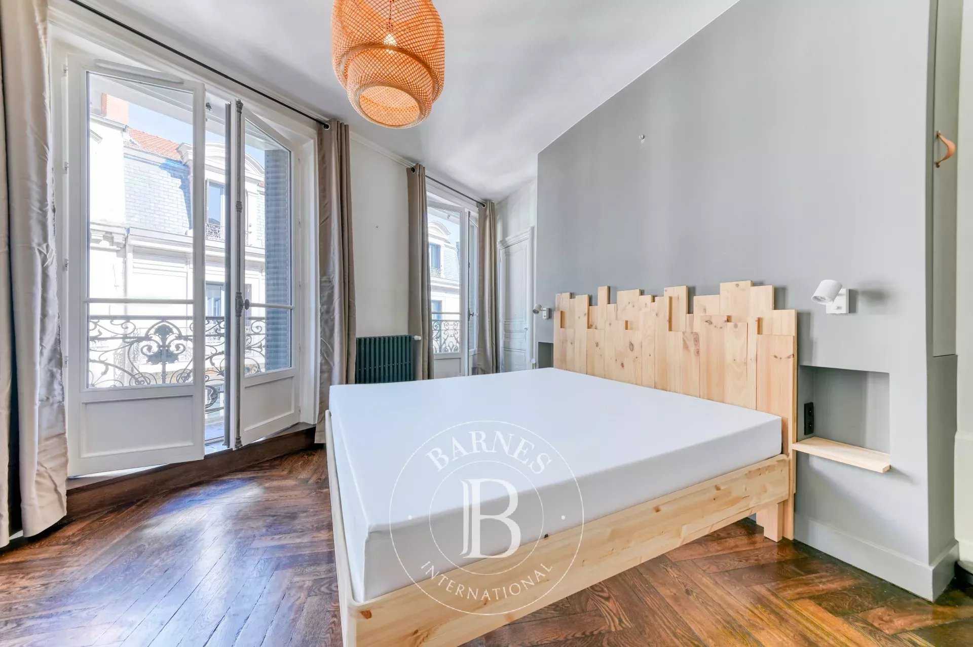 Lyon  - Piso 5 Cuartos 3 Habitaciones