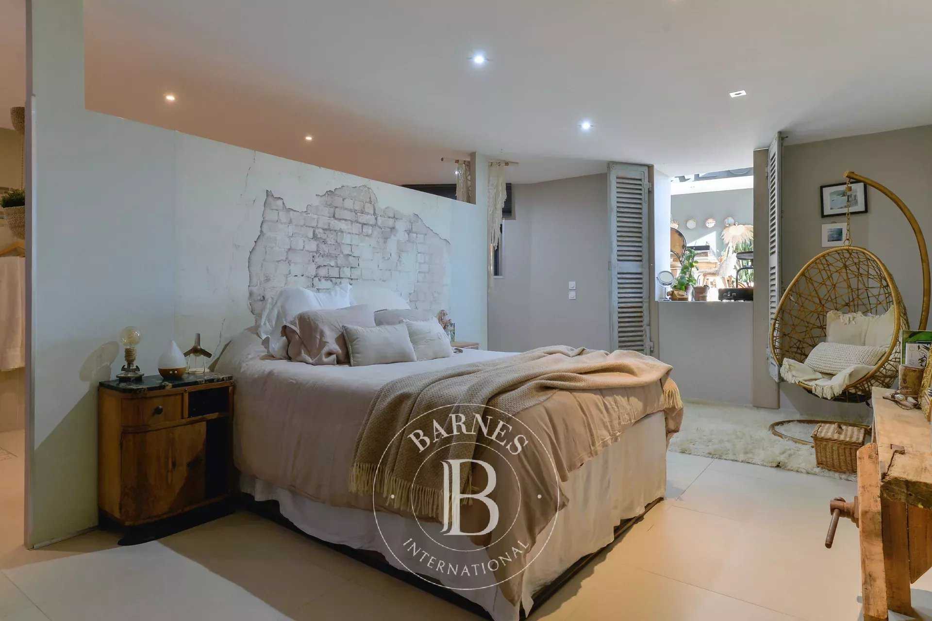 Beauvallon  - Appartement 5 Pi&egrave;ces 4 Chambres