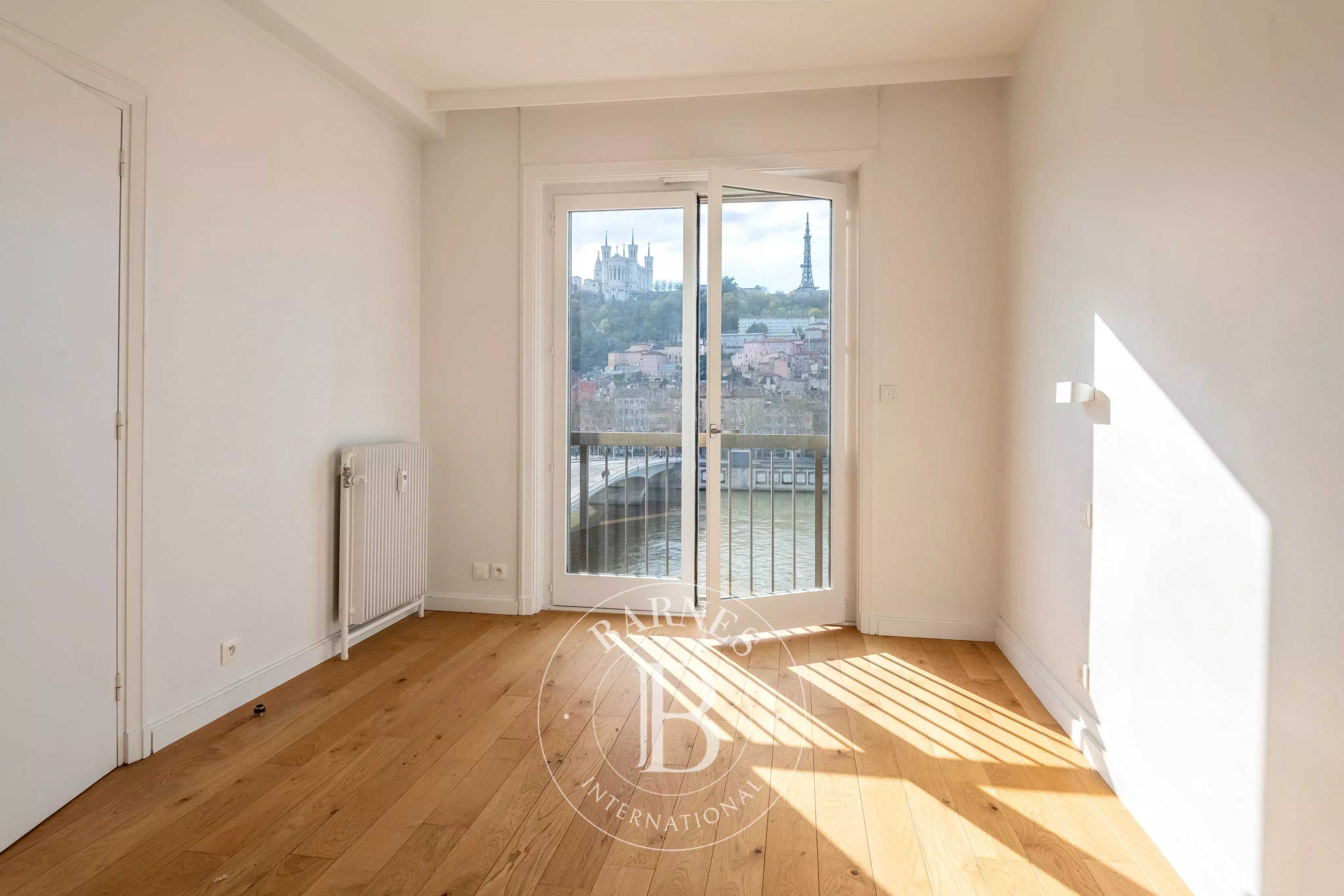 Lyon  - Appartement 4 Pi&egrave;ces 3 Chambres