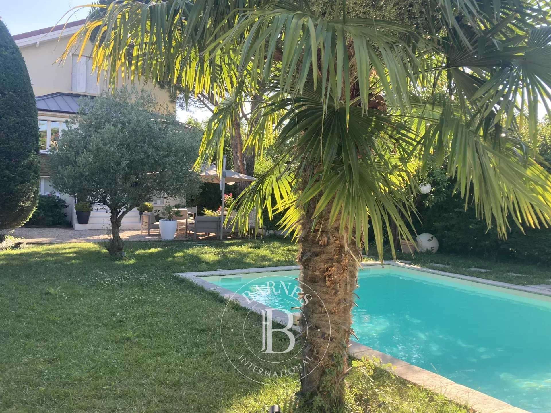 Lyon  - House 4 Bedrooms