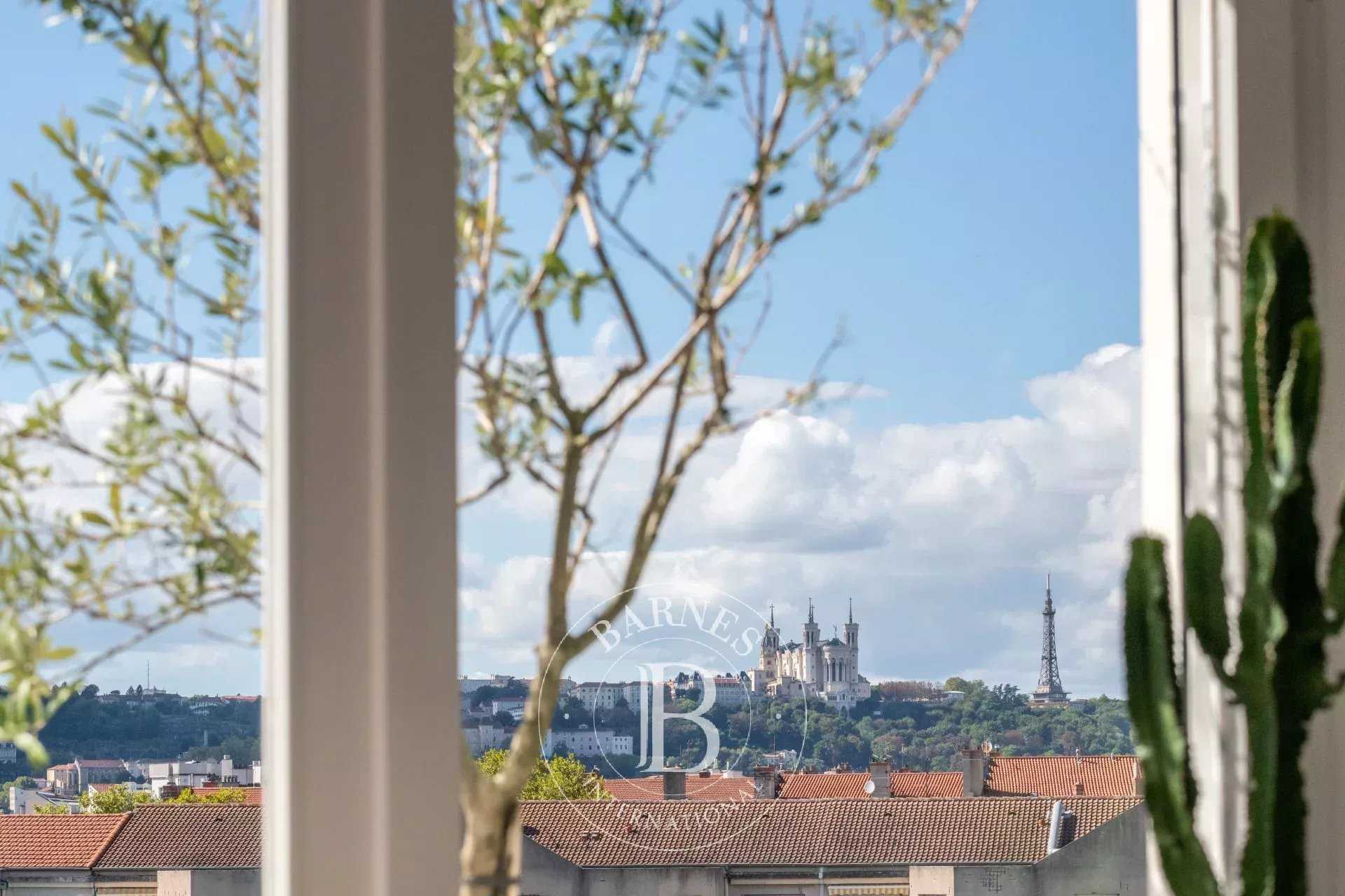 Lyon  - Appartement 2 Pi&egrave;ces, 1 Chambre