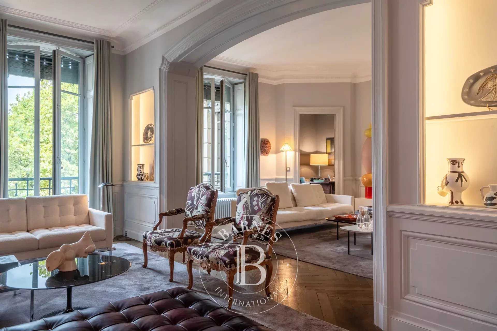 Lyon  - Apartment 3 Bedrooms