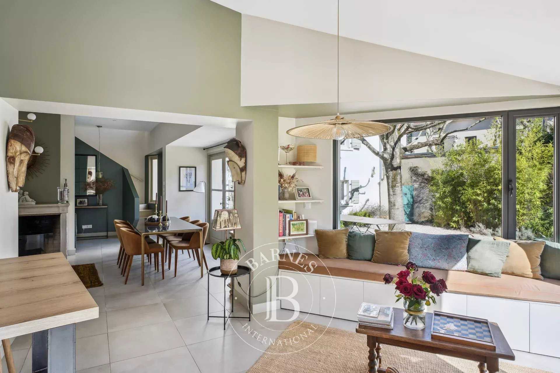 Tassin-la-Demi-Lune  - Maison 10 Pi&egrave;ces 4 Chambres