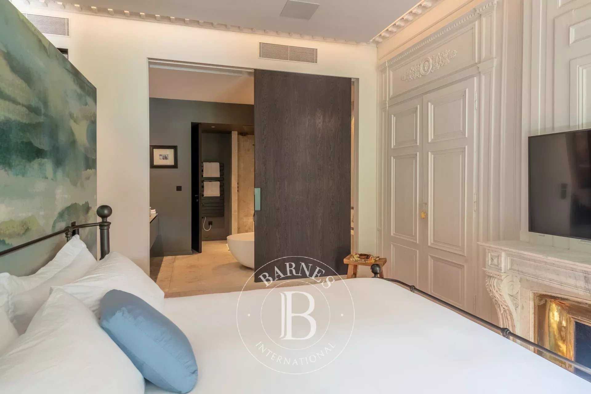 Lyon  - Apartment 3 Bedrooms