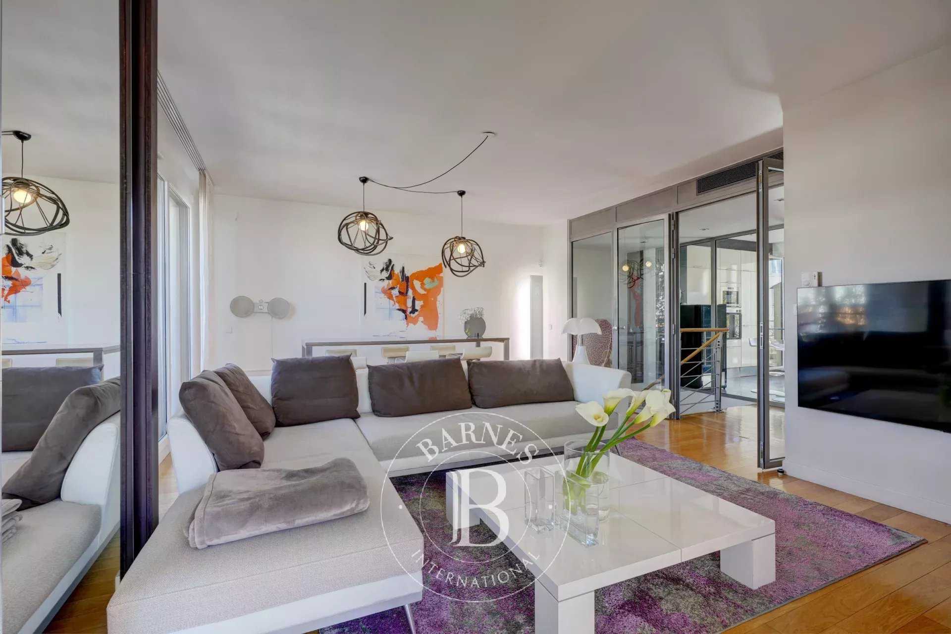 Lyon  - Apartment 3 Bedrooms