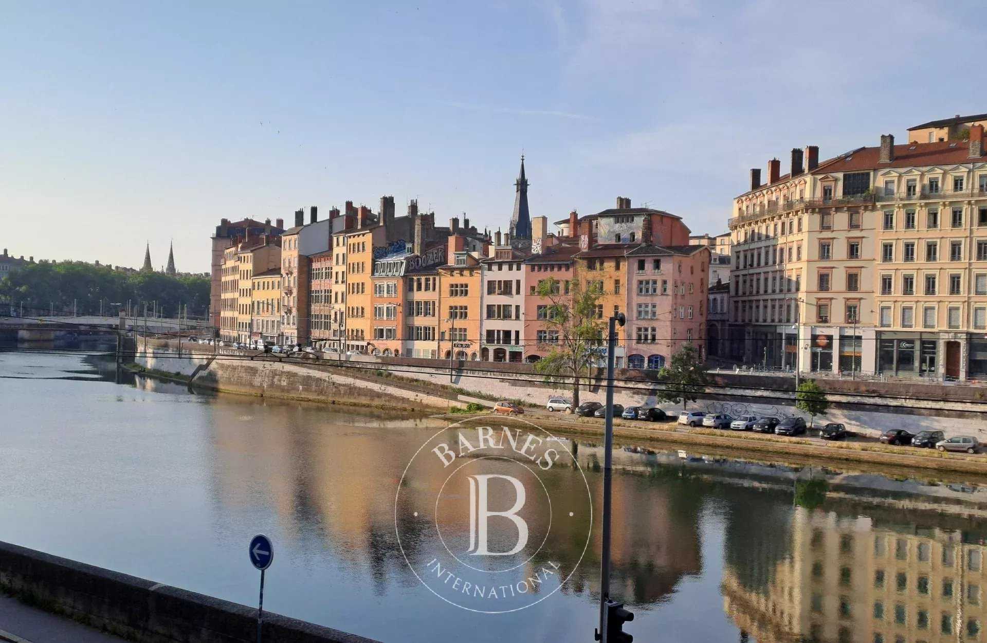 Lyon  - Apartment 6 Bedrooms