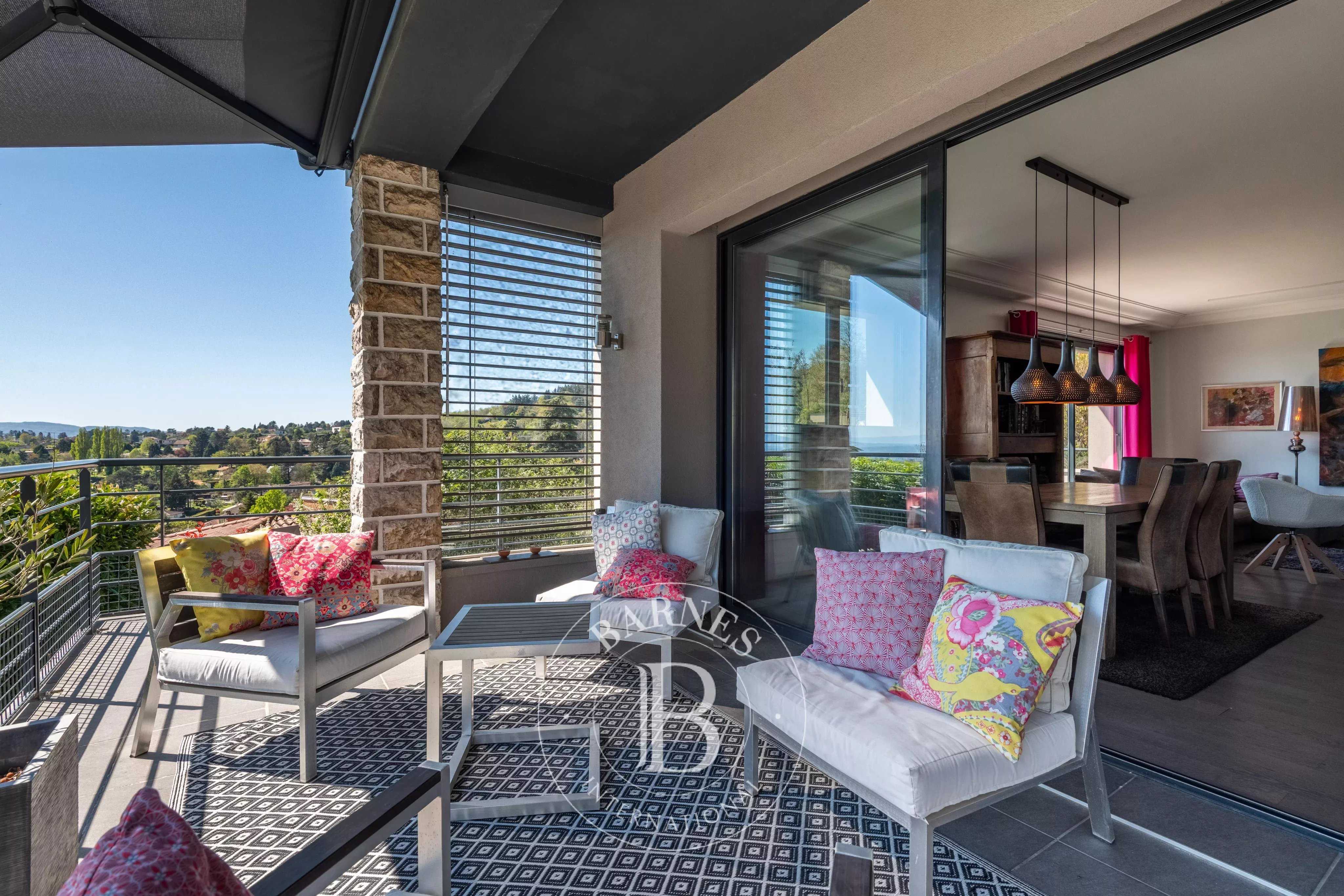 Saint-Cyr-au-Mont-d'Or  - Maison 7 Pi&egrave;ces 4 Chambres