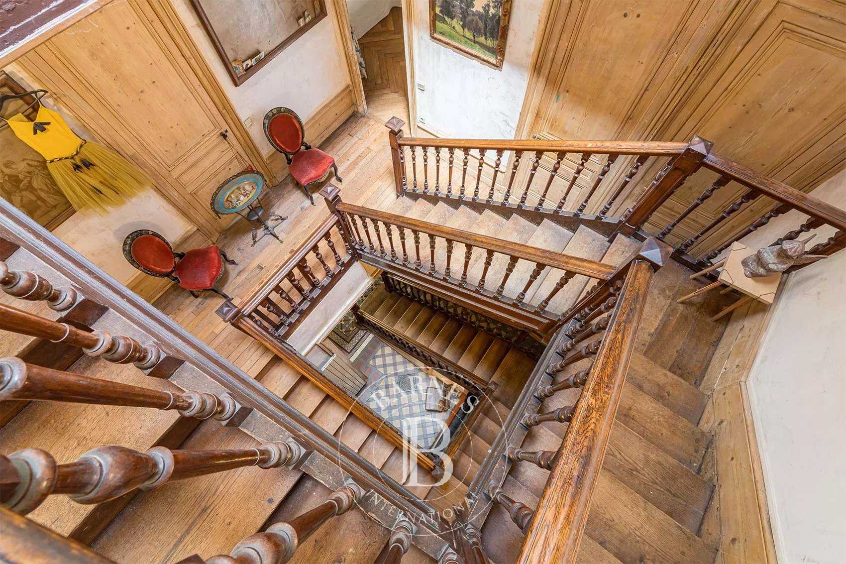 Lyon  - House 5 Bedrooms