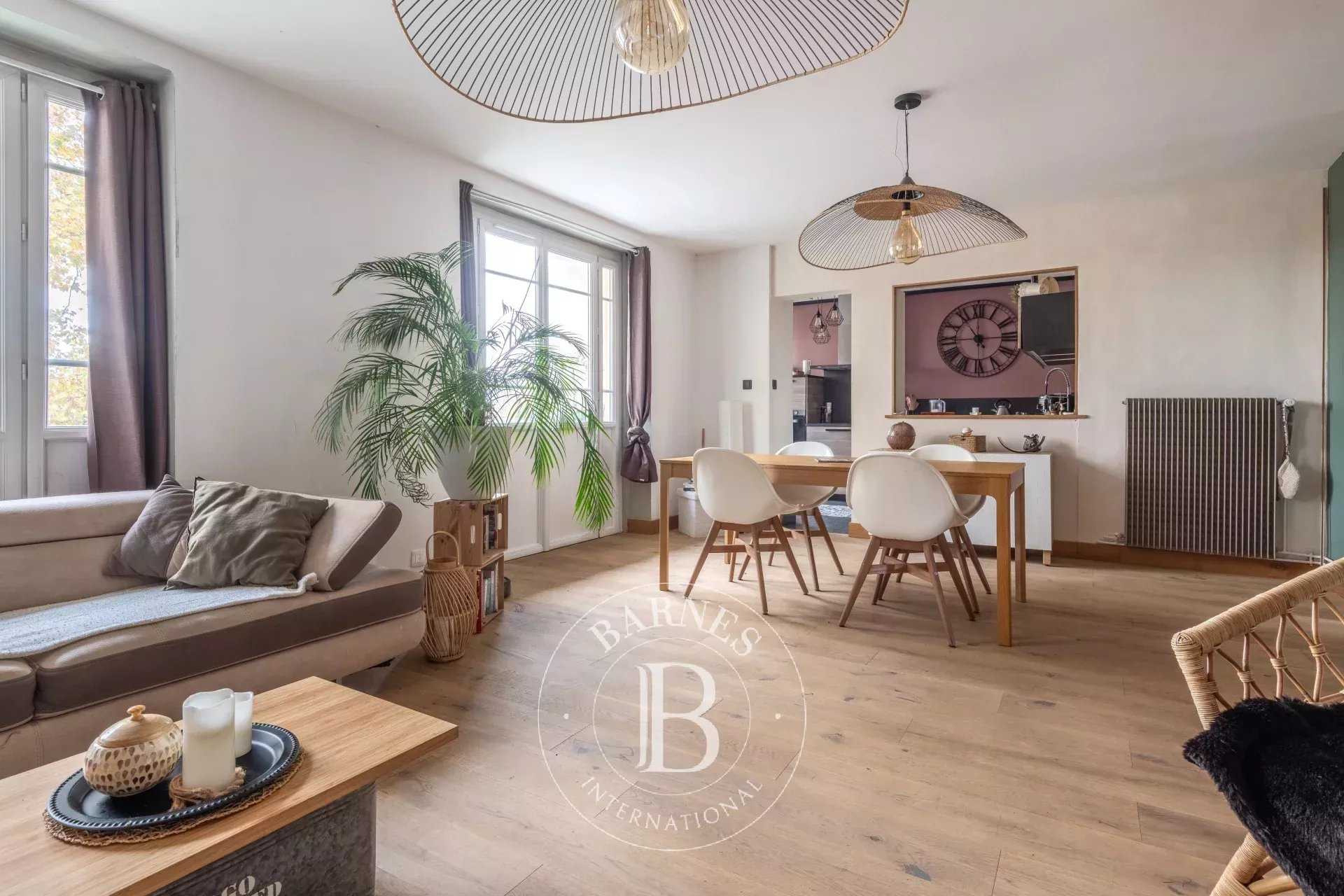 Tassin-la-Demi-Lune  - Appartement 4 Pi&egrave;ces 4 Chambres