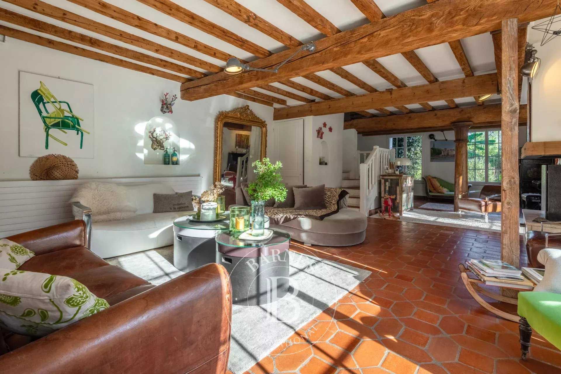 Collonges-au-Mont-d'Or  - House 7 Bedrooms