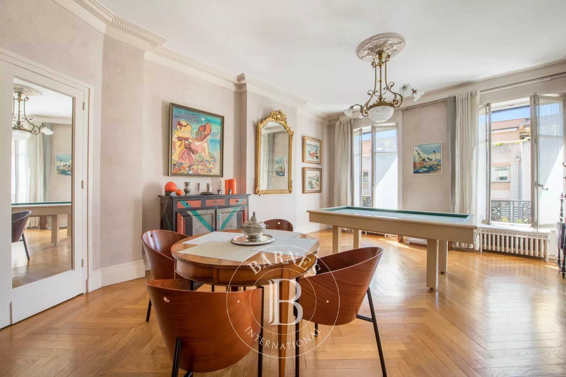 Lyon  - Appartement 6 Pièces 3 Chambres