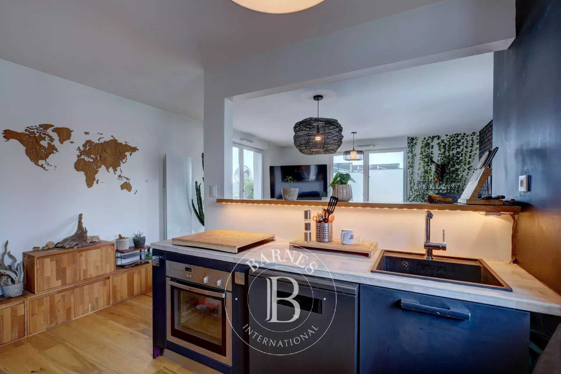 Lyon  - Appartement 3 Pi&egrave;ces, 1 Chambre