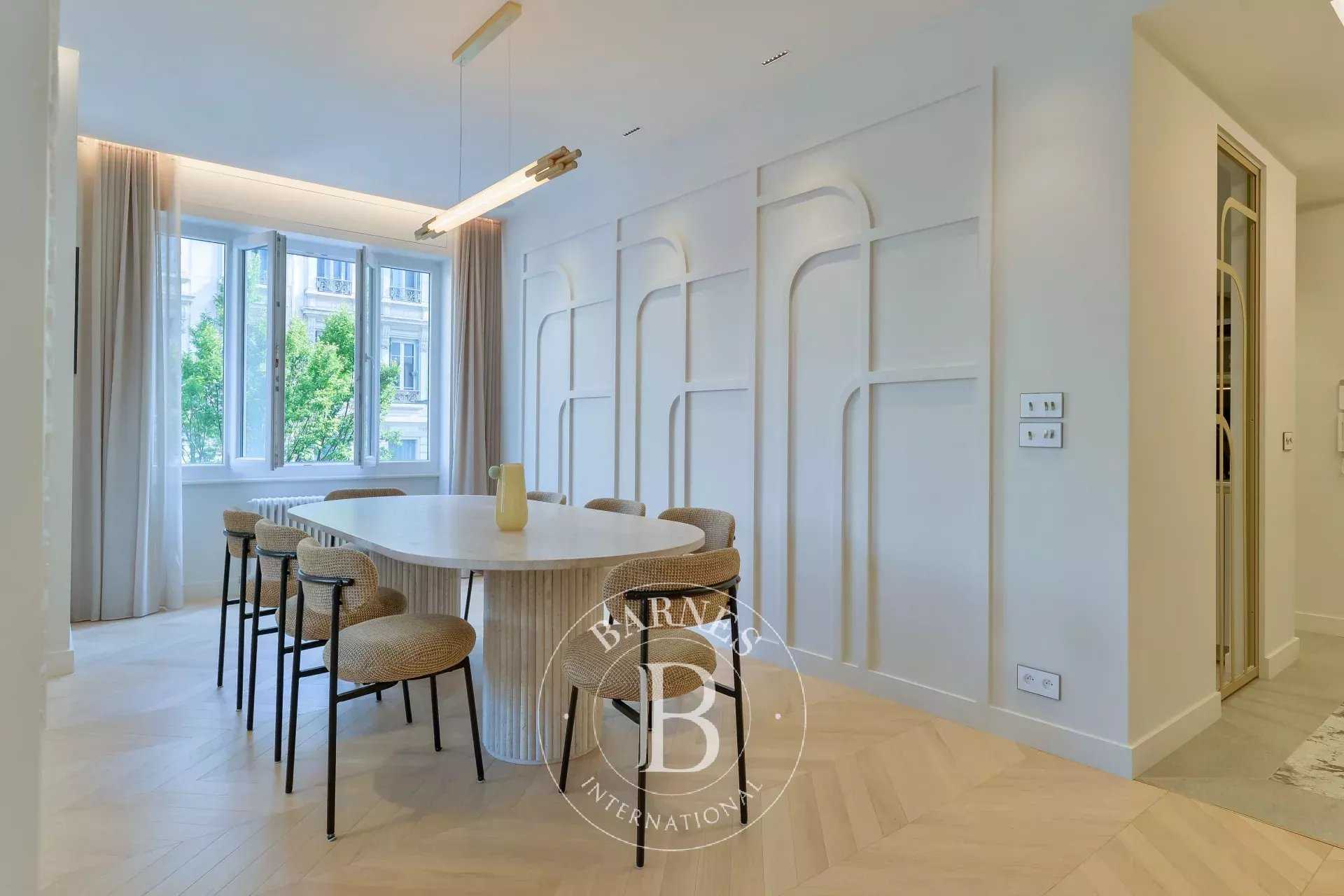 Lyon  - Apartment 4 Bedrooms